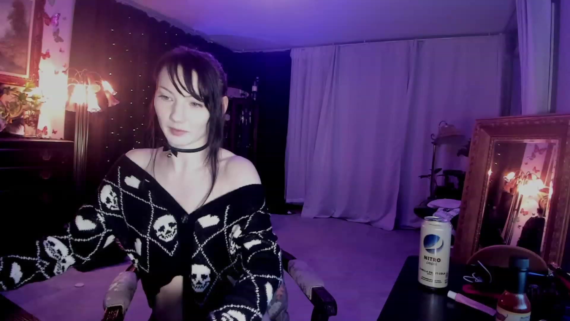 Gallery image thumbnail from Eris_Swan's myfreecams stream on, 03/15/2024, 07:21 image 5 of 20