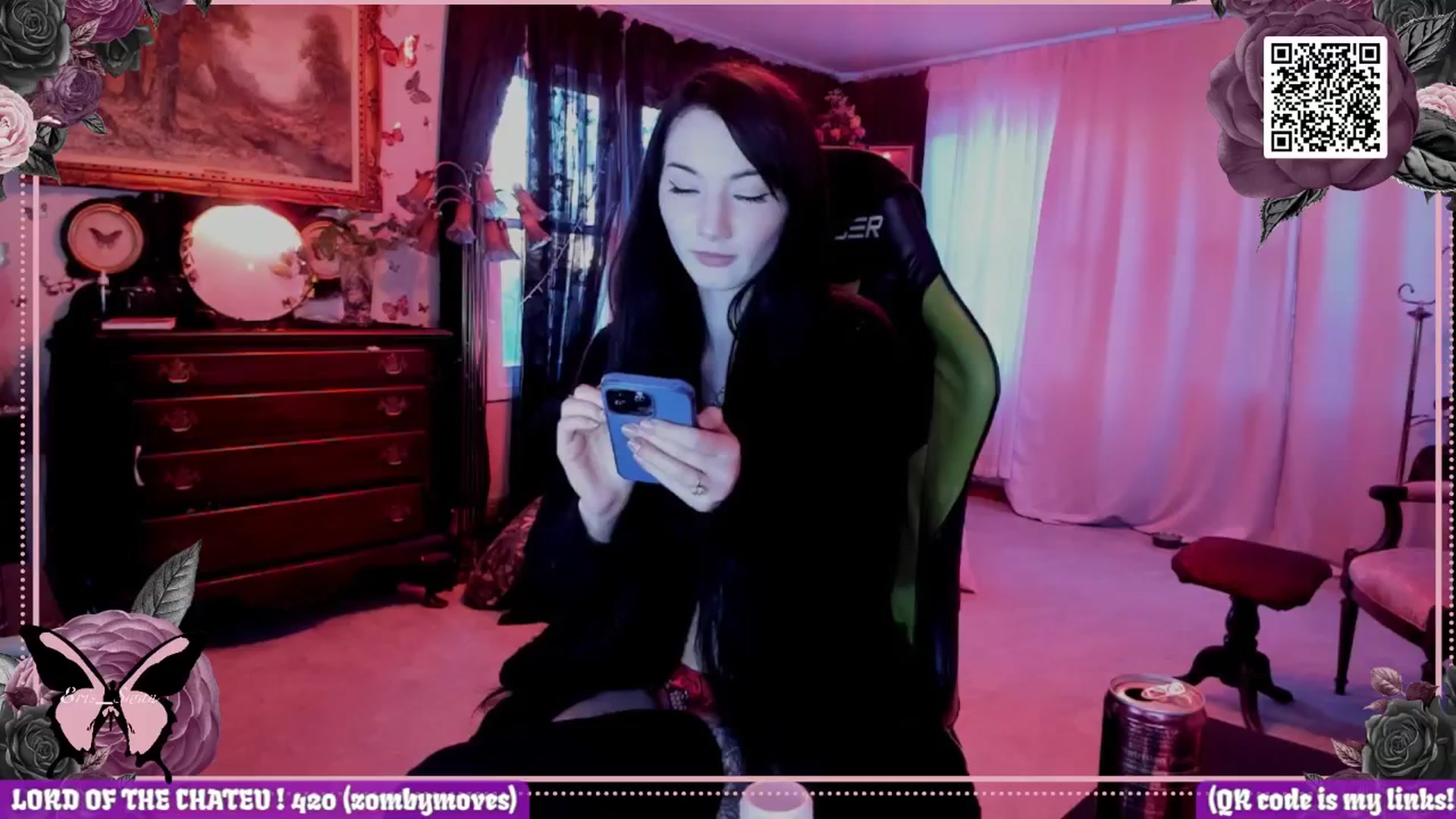 Gallery image thumbnail from Eris_Swan's myfreecams stream on, 04/17/2024, 01:12 image 2 of 20