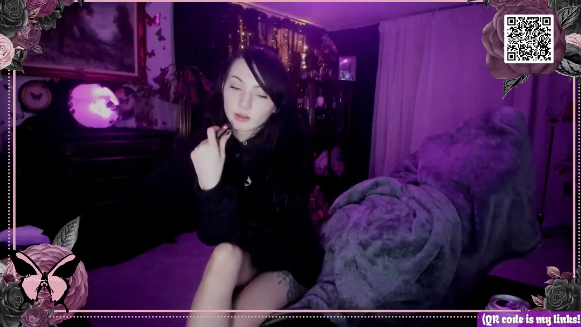 Gallery image thumbnail from Eris_Swan's myfreecams stream on, 05/09/2024, 07:36 image 20 of 20