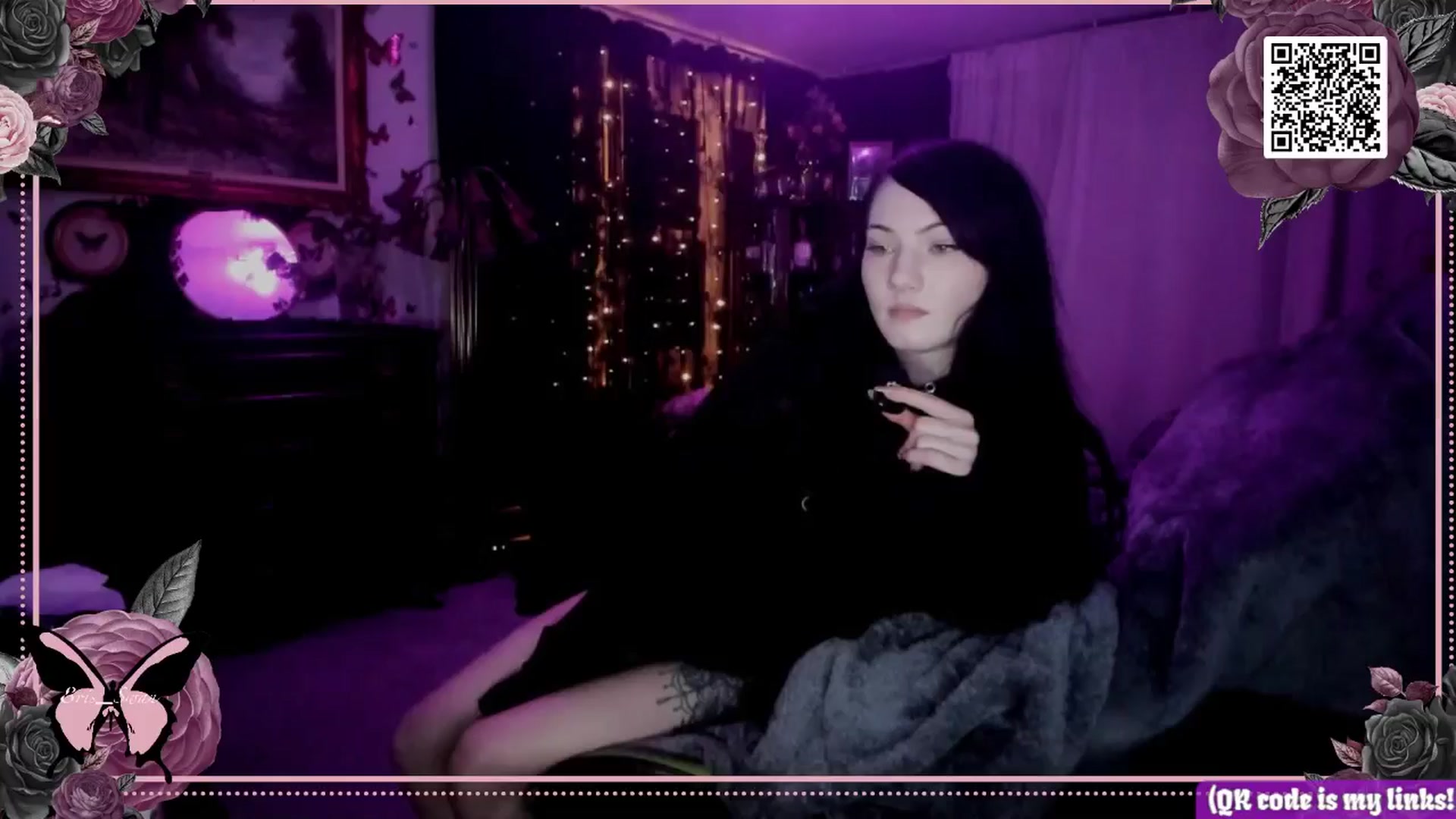 Gallery image thumbnail from Eris_Swan's myfreecams stream on, 05/09/2024, 07:36 image 12 of 20
