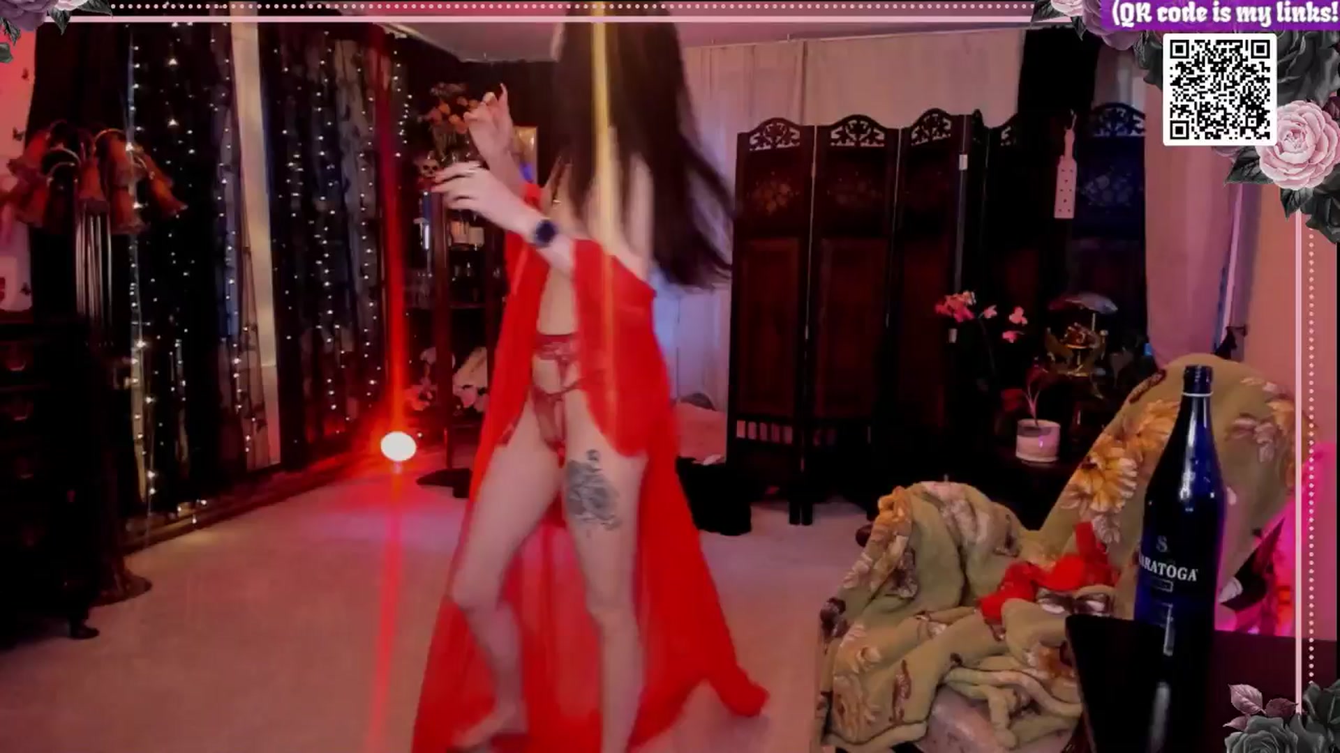 Gallery image thumbnail from Eris_Swan's myfreecams stream on, 07/23/2024, 24:37 image 6 of 20
