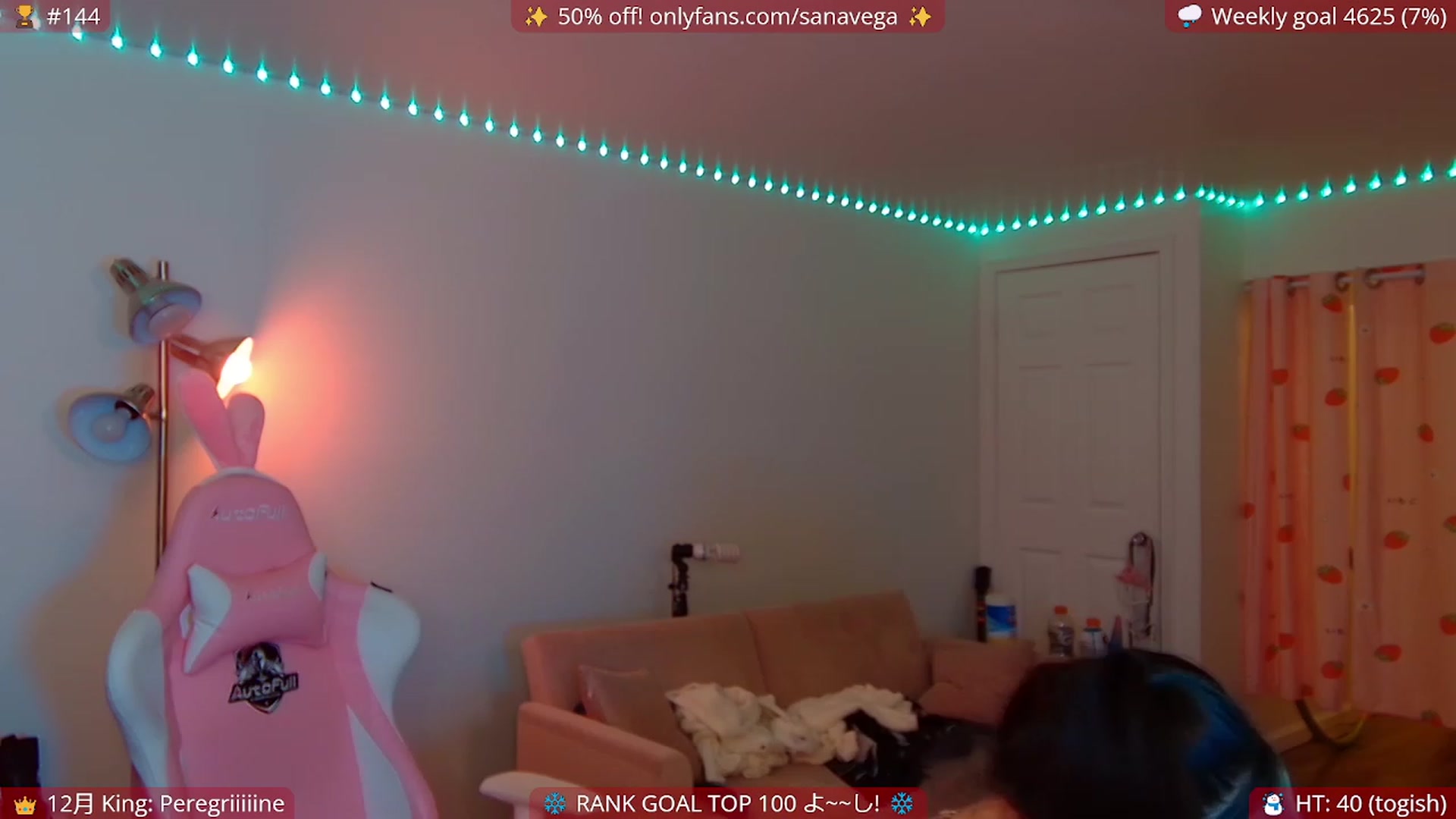 Gallery image thumbnail from EroTeGlorious's myfreecams stream on, 12/24/2022, 08:56 image 1 of 20