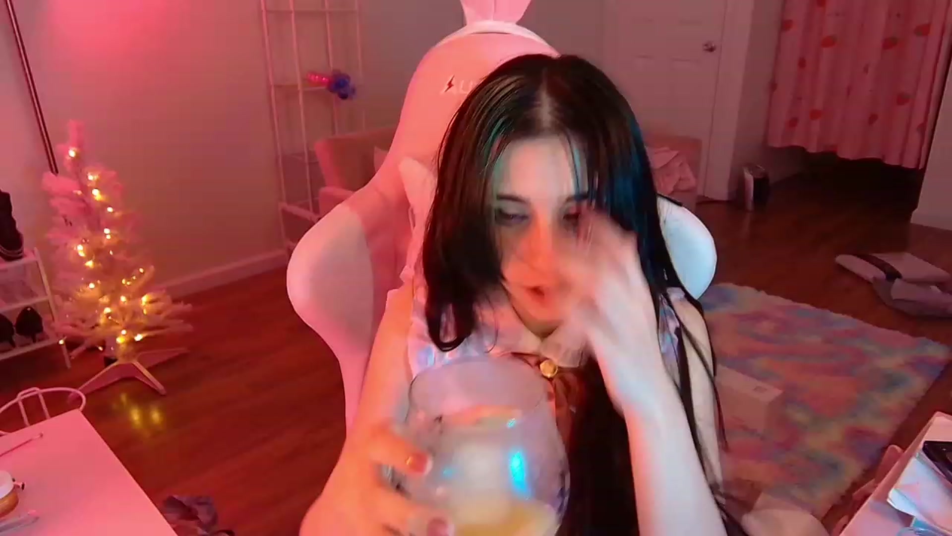 Gallery image thumbnail from EroUkiyo's myfreecams stream on, 12/02/2022, 10:49 image 6 of 20