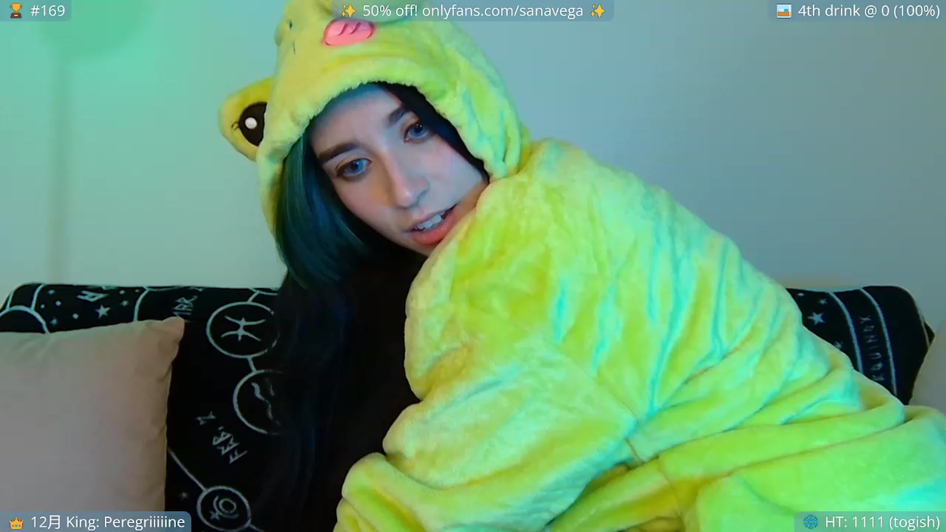 Gallery image thumbnail from EroUkiyo's myfreecams stream on, 12/15/2022, 05:44 image 10 of 20
