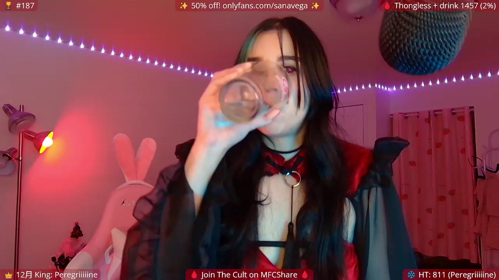 Gallery image thumbnail from EroUkiyo's myfreecams stream on, 12/17/2022, 04:55 image 5 of 20