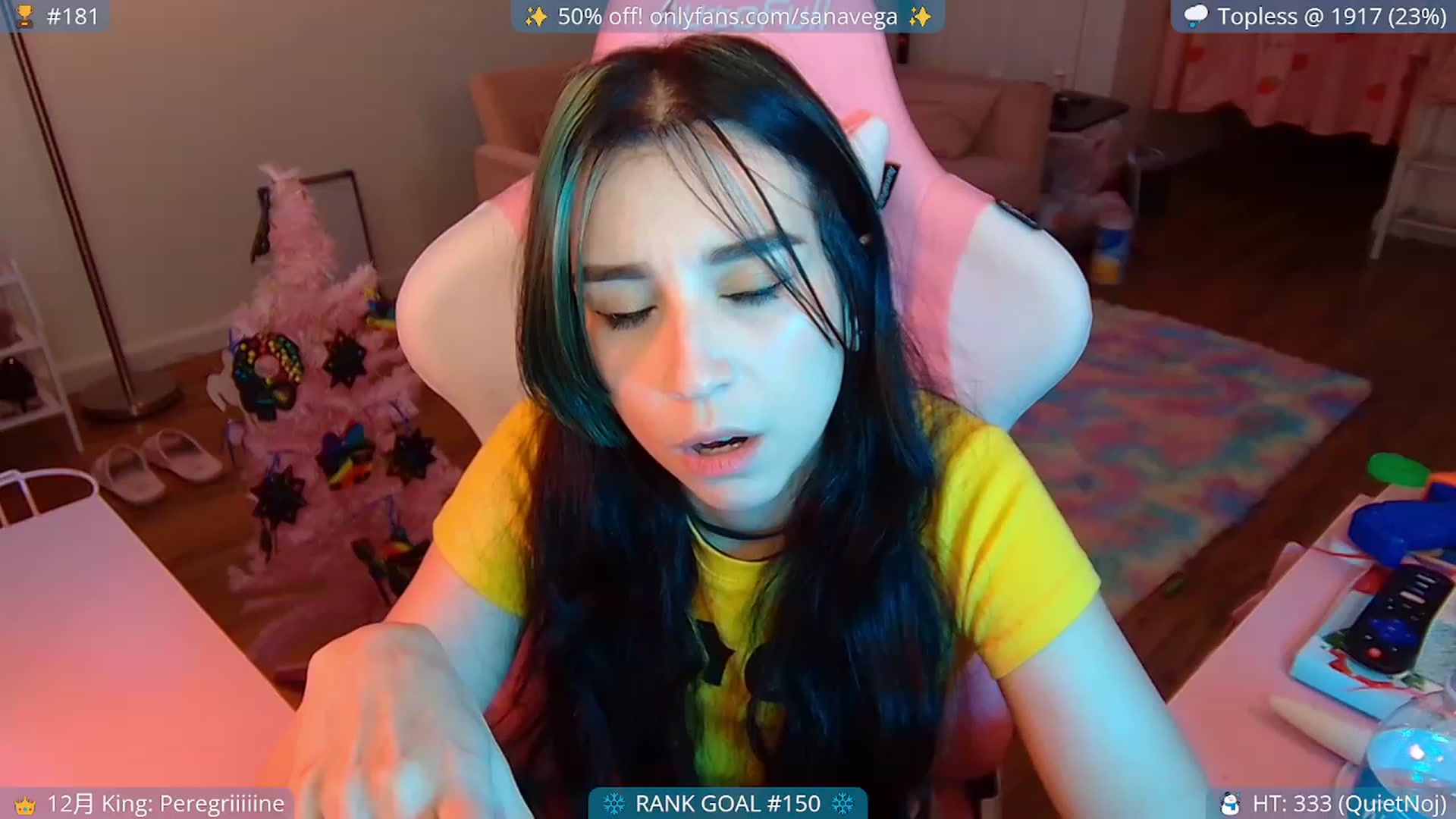 Gallery image thumbnail from EroUkiyo's myfreecams stream on, 12/19/2022, 06:36 image 1 of 20