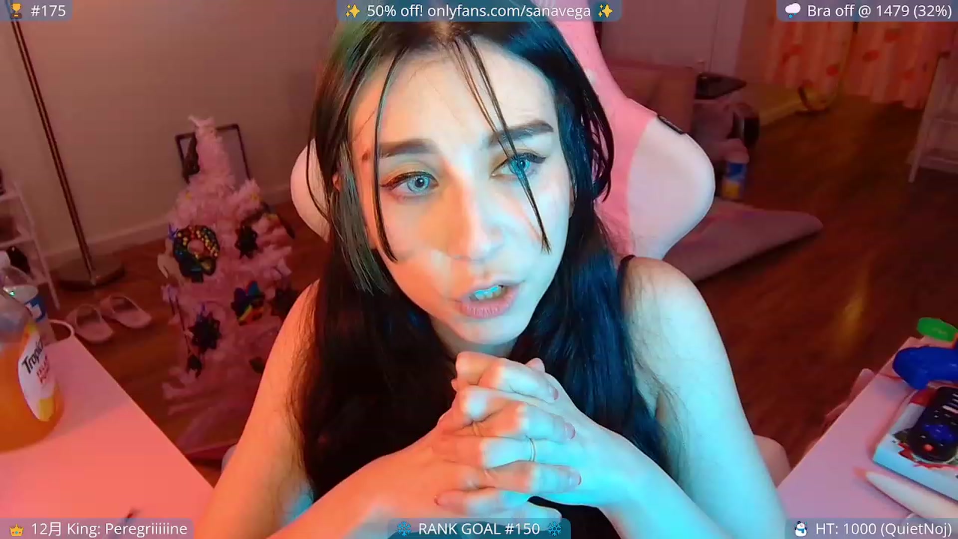 Gallery image thumbnail from EroUkiyo's myfreecams stream on, 12/19/2022, 06:36 image 7 of 20