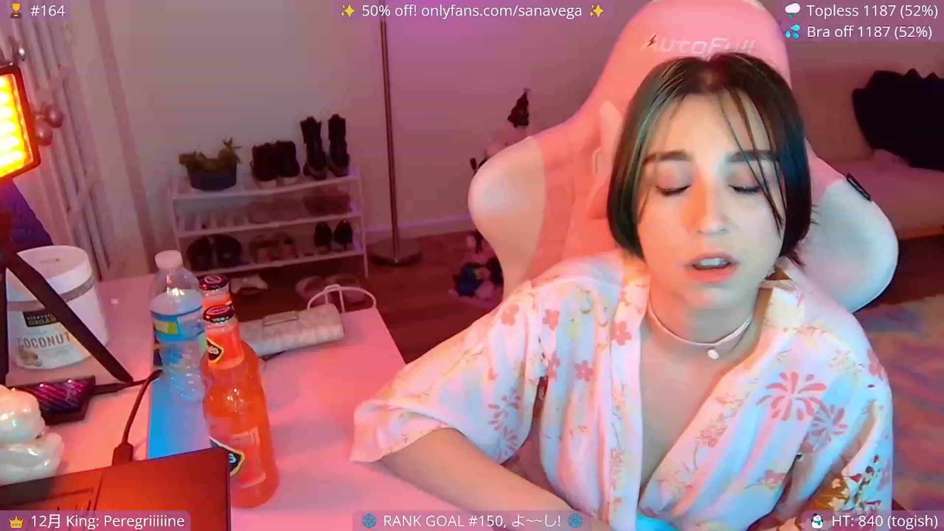 Gallery image thumbnail from EroUkiyo's myfreecams stream on, 12/22/2022, 06:27 image 6 of 20