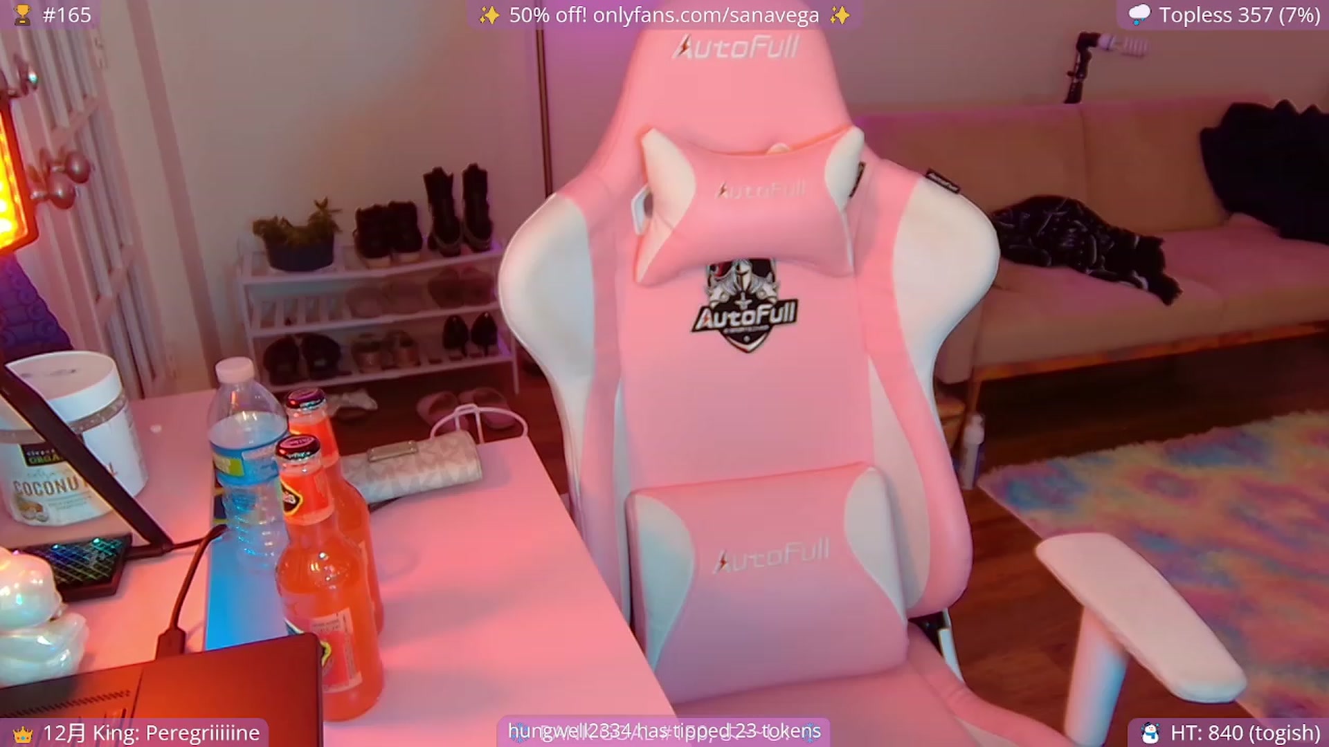 Gallery image thumbnail from EroUkiyo's myfreecams stream on, 12/22/2022, 06:27 image 13 of 20