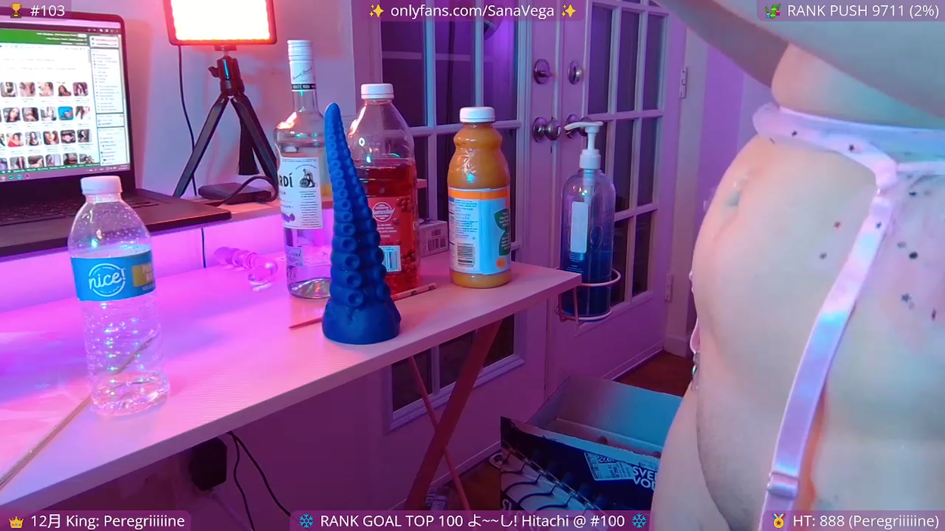 Gallery image thumbnail from EroUkiyo's myfreecams stream on, 12/31/2022, 13:36 image 10 of 20