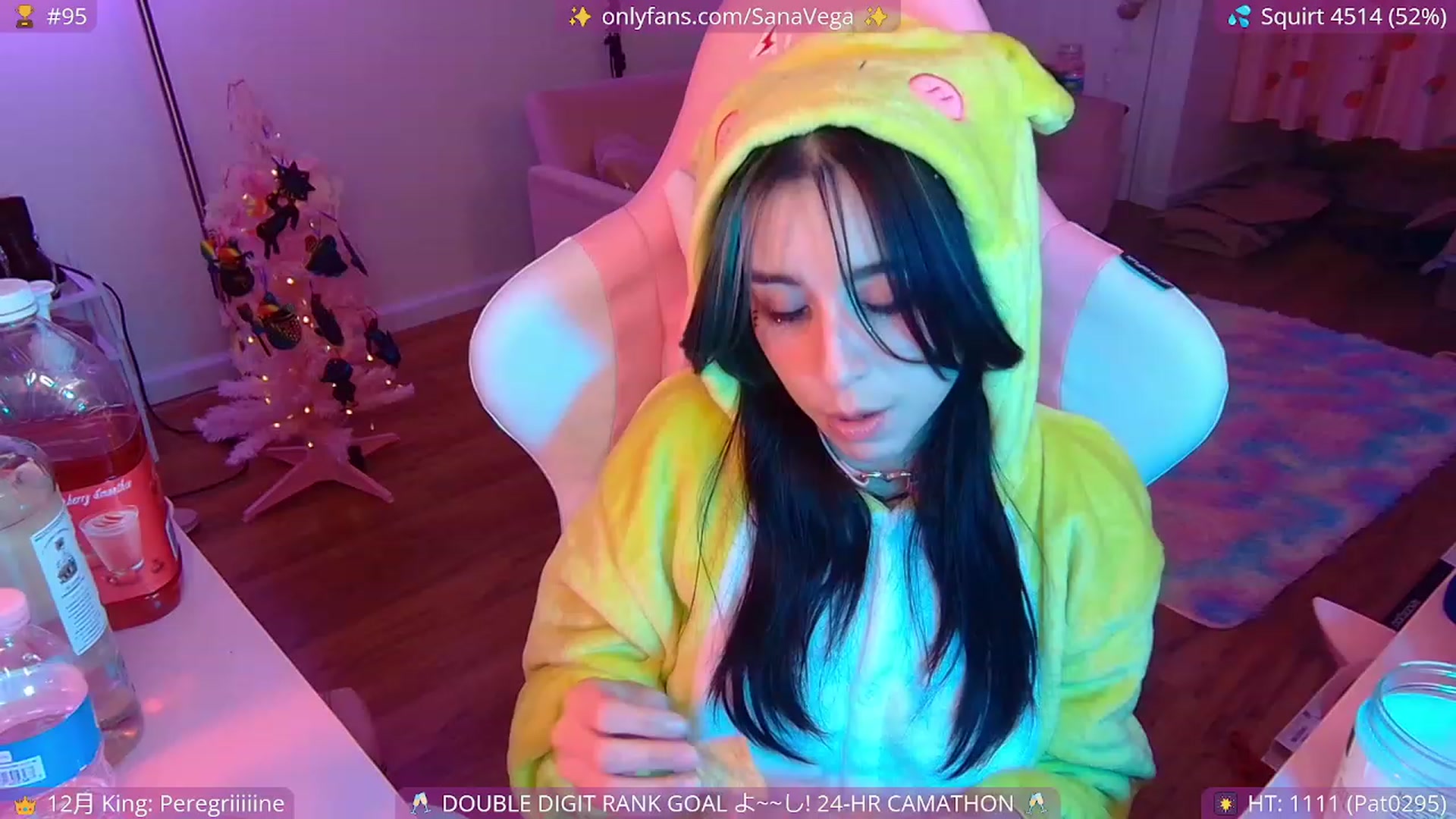 Gallery image thumbnail from EroUkiyo's myfreecams stream on, 01/01/2023, 24:01 image 20 of 20
