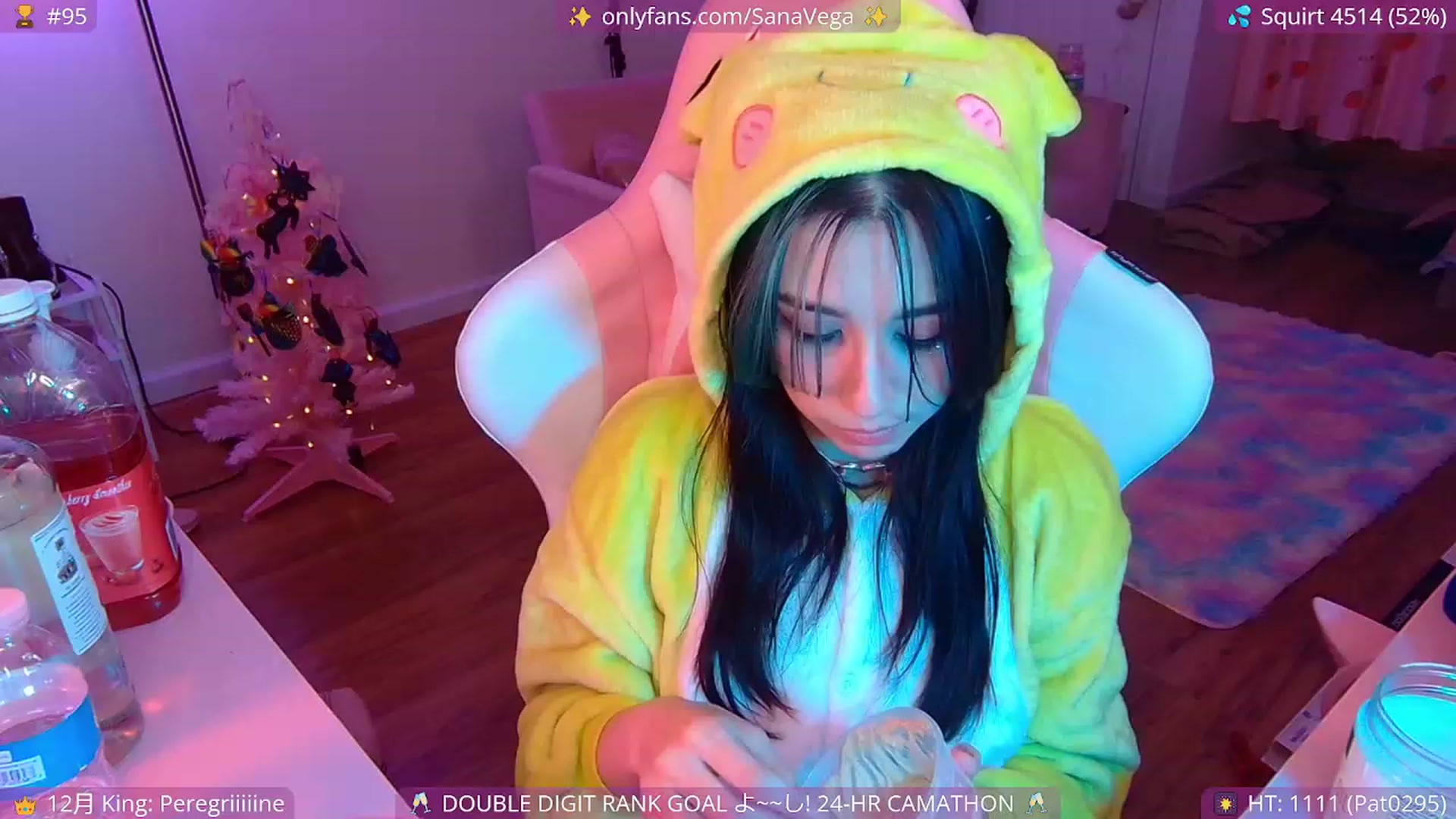Gallery image thumbnail from EroUkiyo's myfreecams stream on, 01/01/2023, 24:01 image 18 of 20