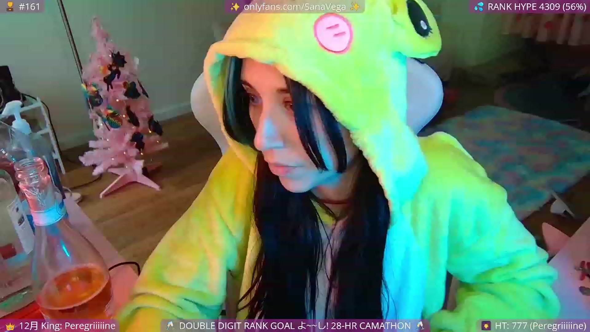 Gallery image thumbnail from EroUkiyo's myfreecams stream on, 01/01/2023, 13:34 image 10 of 20