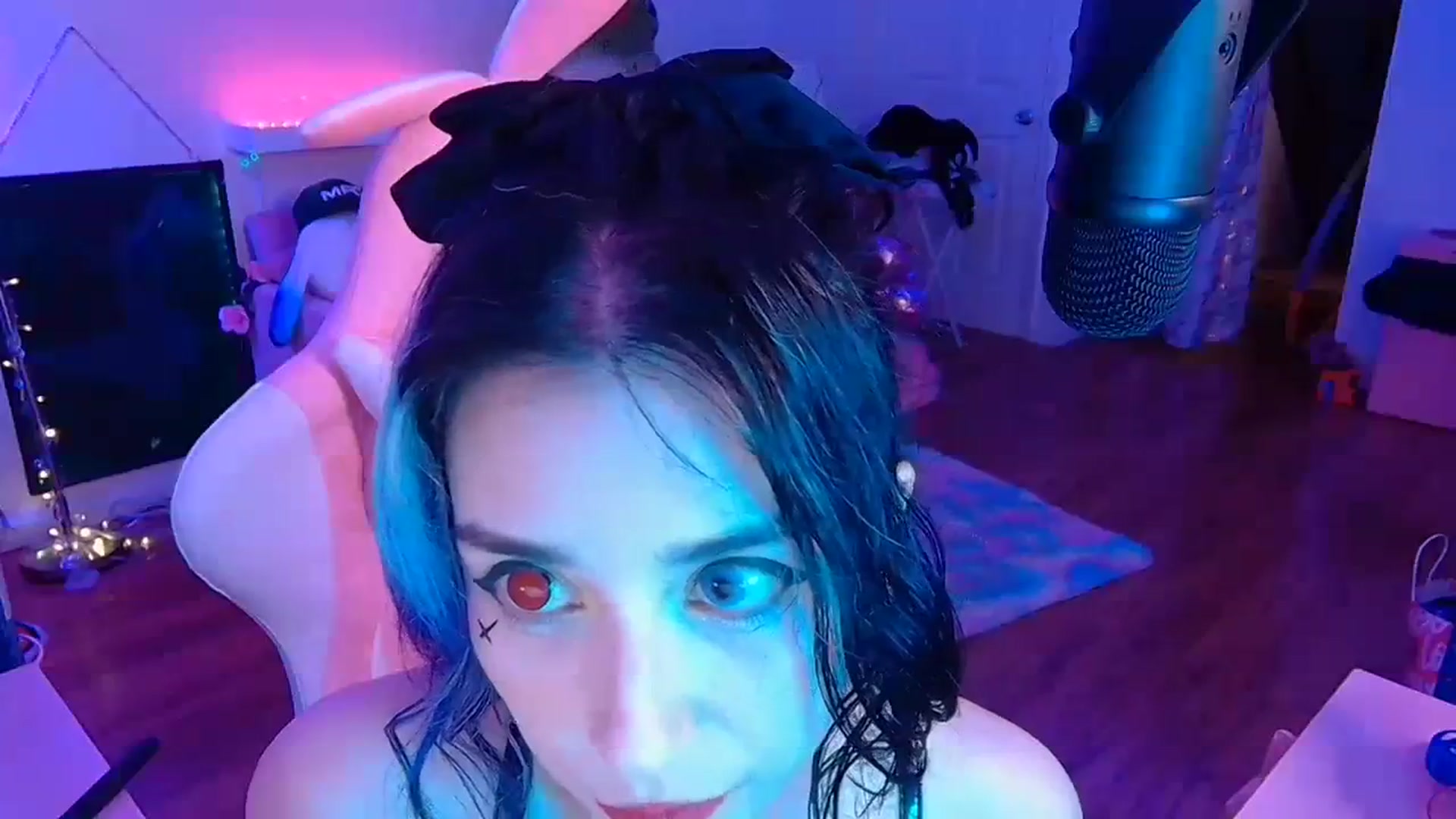 Gallery image thumbnail from EroUkiyo's myfreecams stream on, 09/12/2023, 06:12 image 4 of 20