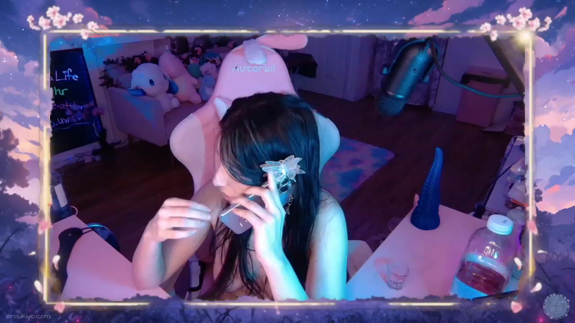 Gallery image thumbnail from EroUkiyo's myfreecams stream on, 12/17/2023, 02:20 image 2 of 20