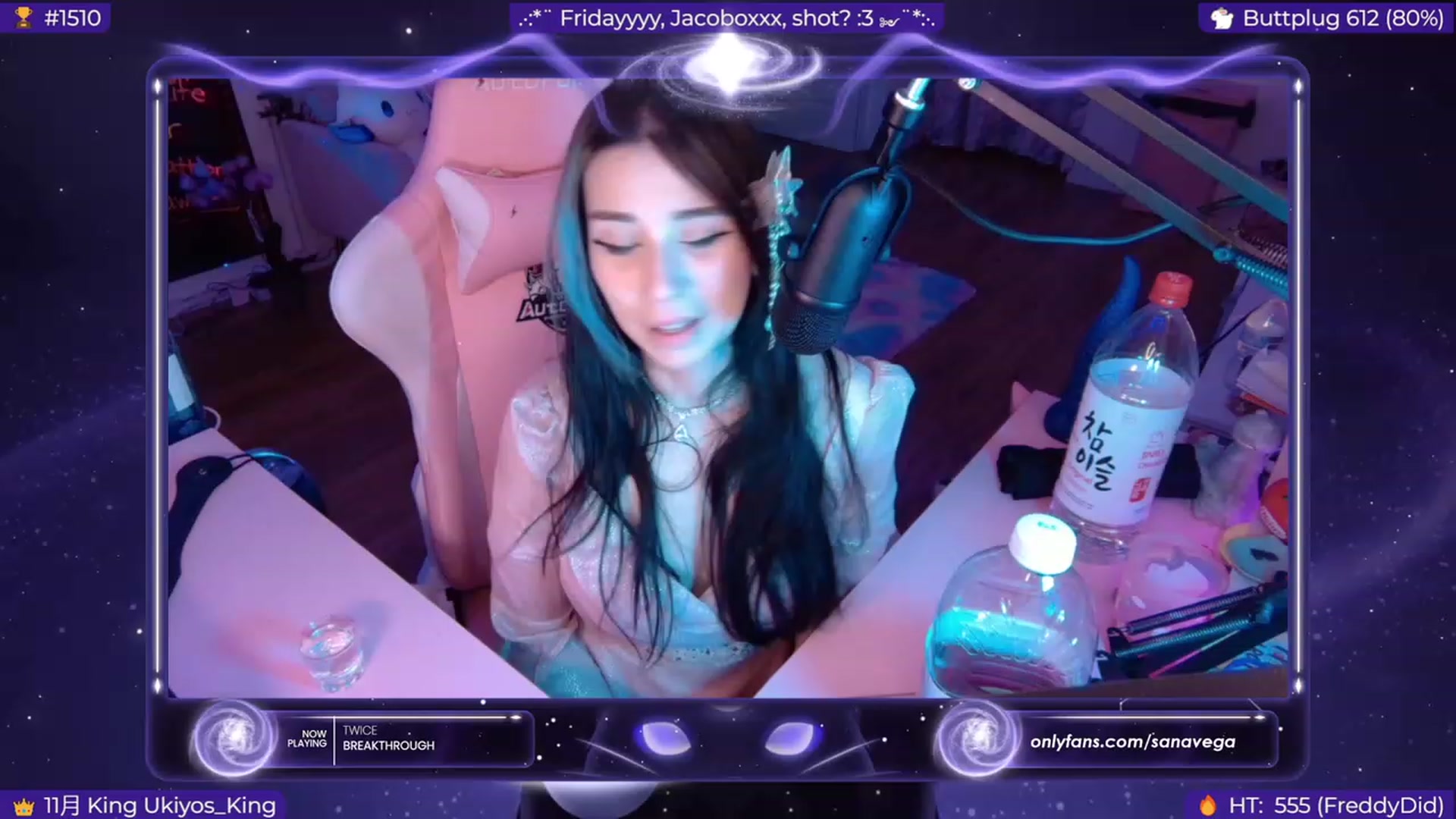 Gallery image thumbnail from EroUkiyo's myfreecams stream on, 12/17/2023, 02:20 image 14 of 20