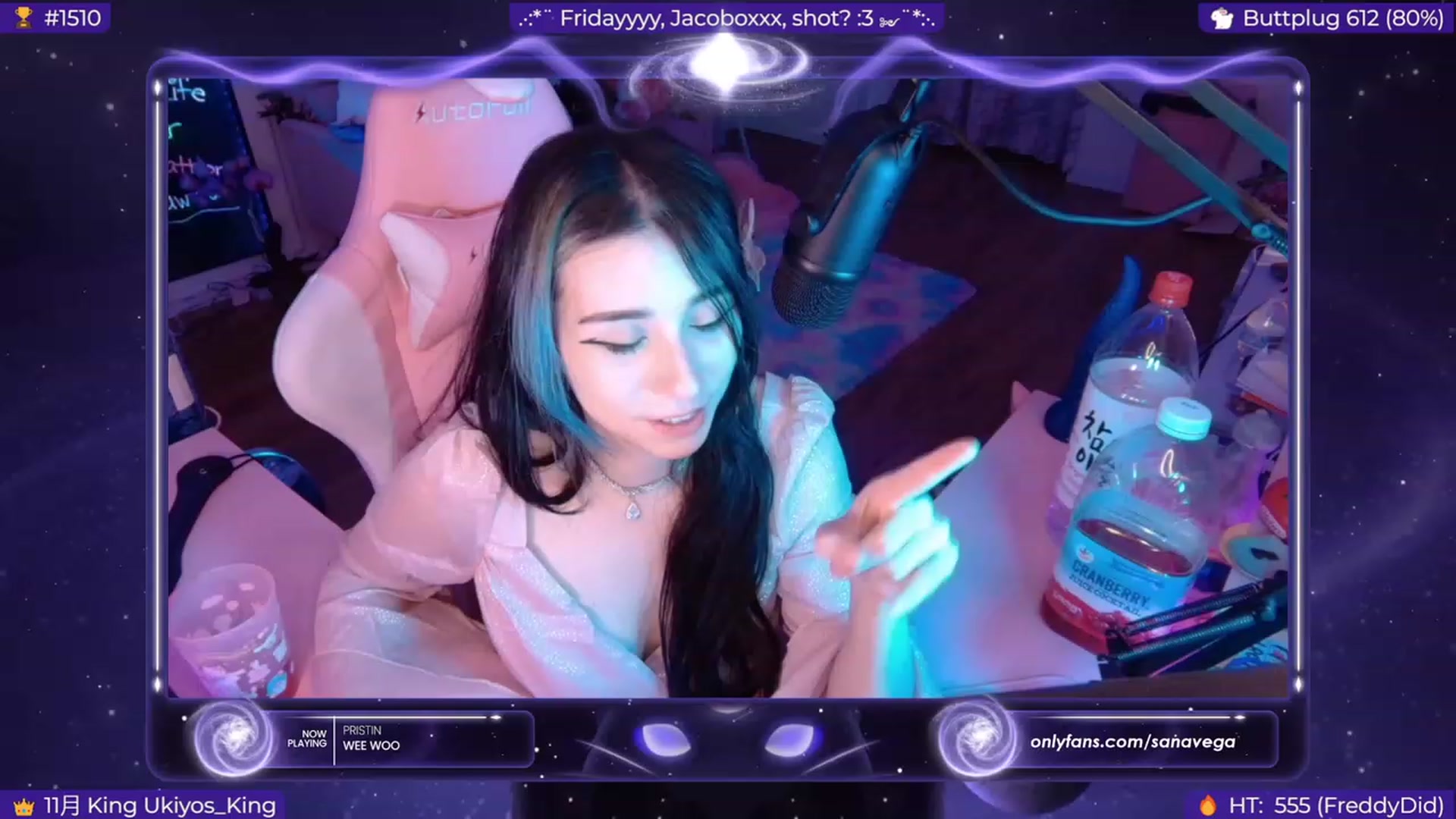 Gallery image thumbnail from EroUkiyo's myfreecams stream on, 12/17/2023, 02:20 image 16 of 20