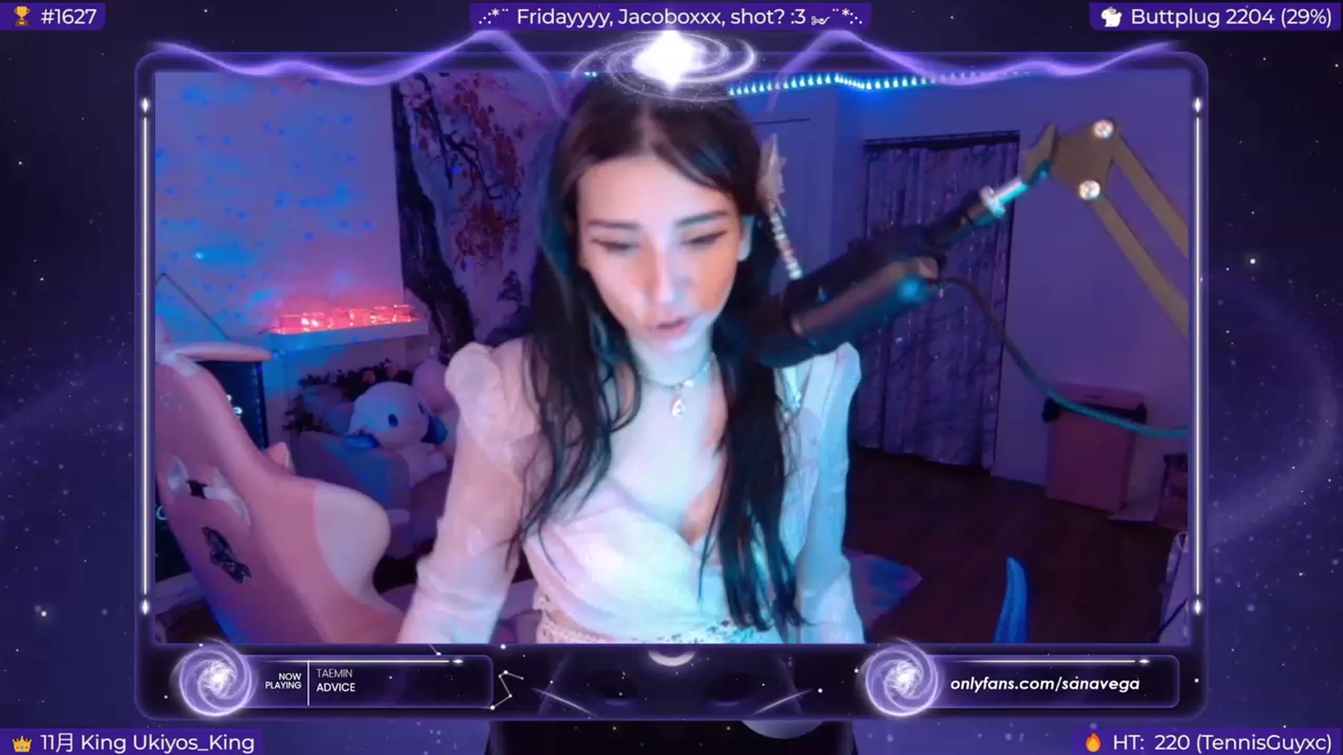 Gallery image thumbnail from EroUkiyo's myfreecams stream on, 12/17/2023, 02:20 image 7 of 20