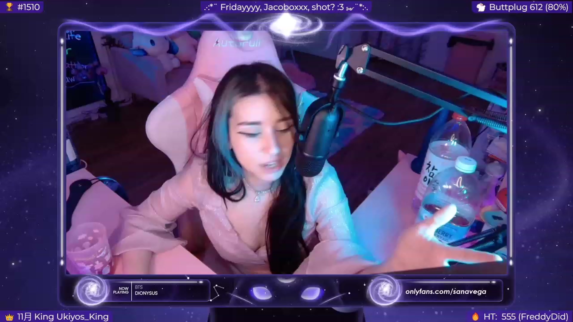 Gallery image thumbnail from EroUkiyo's myfreecams stream on, 12/17/2023, 02:20 image 17 of 20