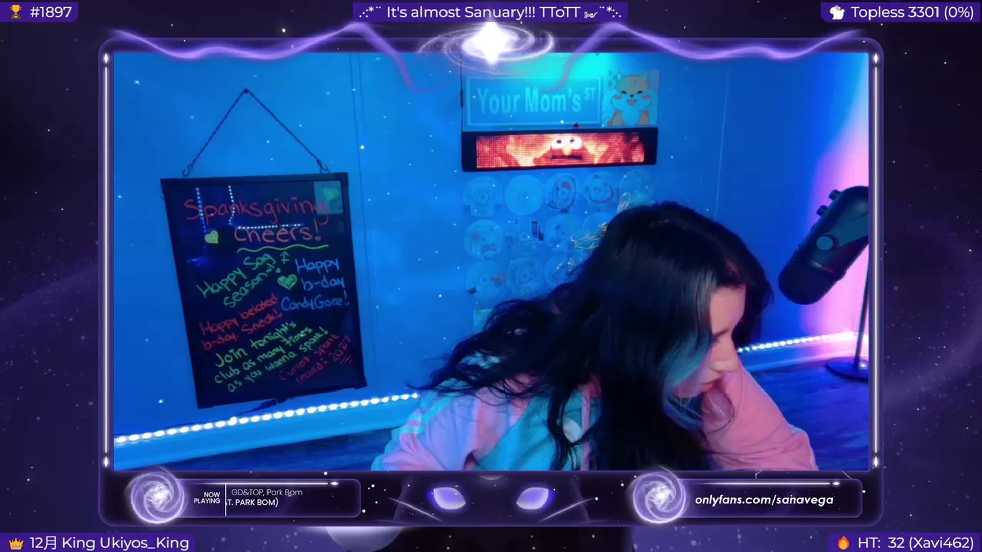 Gallery image thumbnail from EroUkiyo's myfreecams stream on, 12/24/2023, 05:02 image 2 of 20