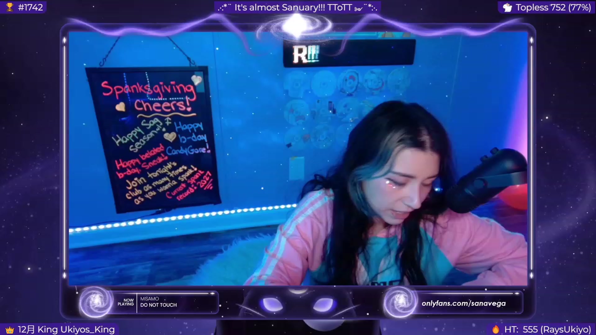 Gallery image thumbnail from EroUkiyo's myfreecams stream on, 12/24/2023, 07:14 image 10 of 20