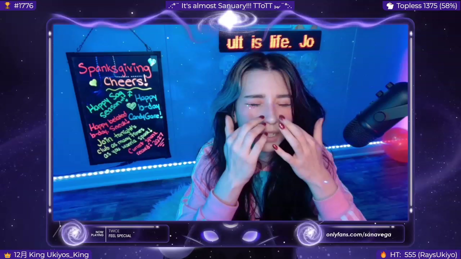 Gallery image thumbnail from EroUkiyo's myfreecams stream on, 12/24/2023, 07:14 image 1 of 20