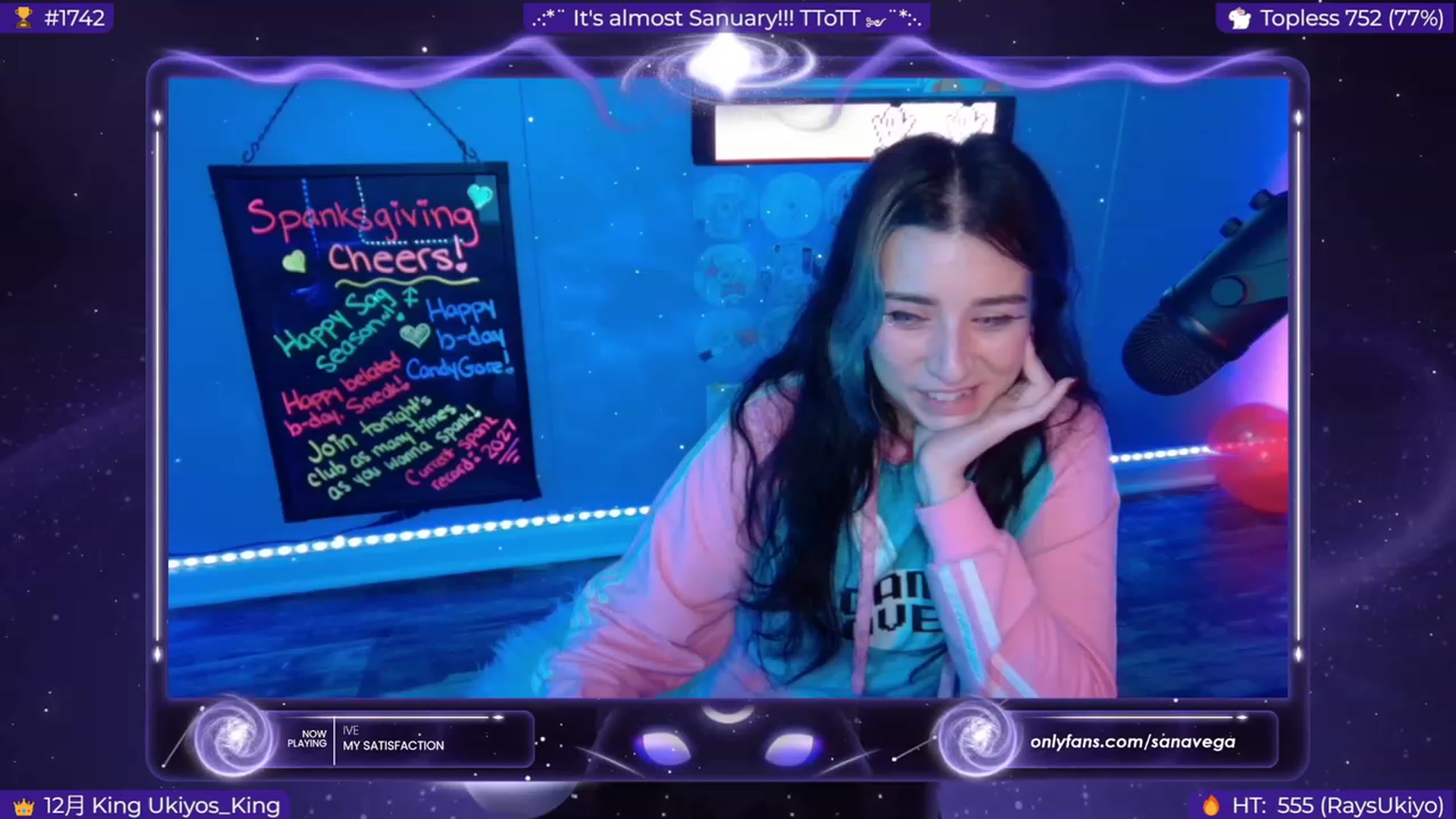 Gallery image thumbnail from EroUkiyo's myfreecams stream on, 12/24/2023, 07:14 image 12 of 20