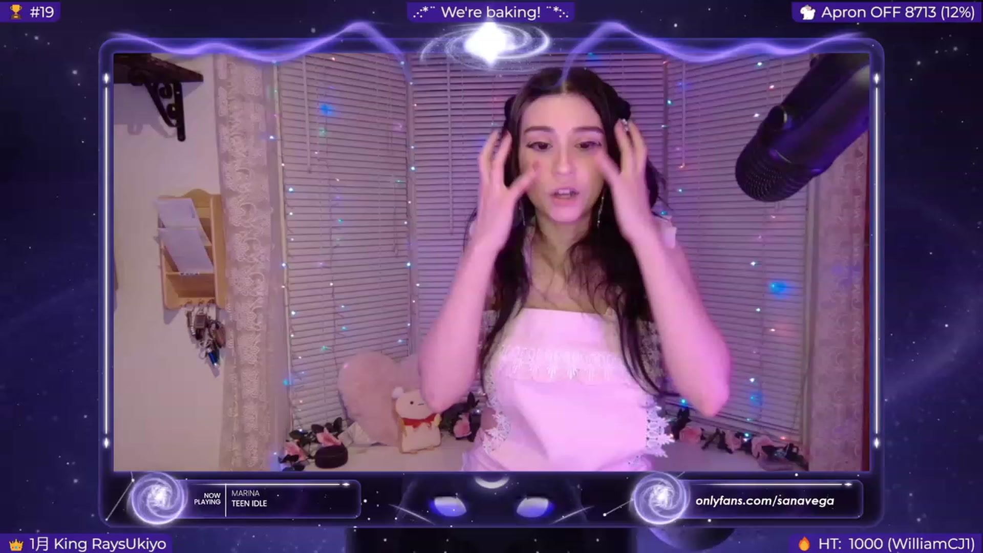 Gallery image thumbnail from EroUkiyo's myfreecams stream on, 01/03/2024, 04:21 image 14 of 20