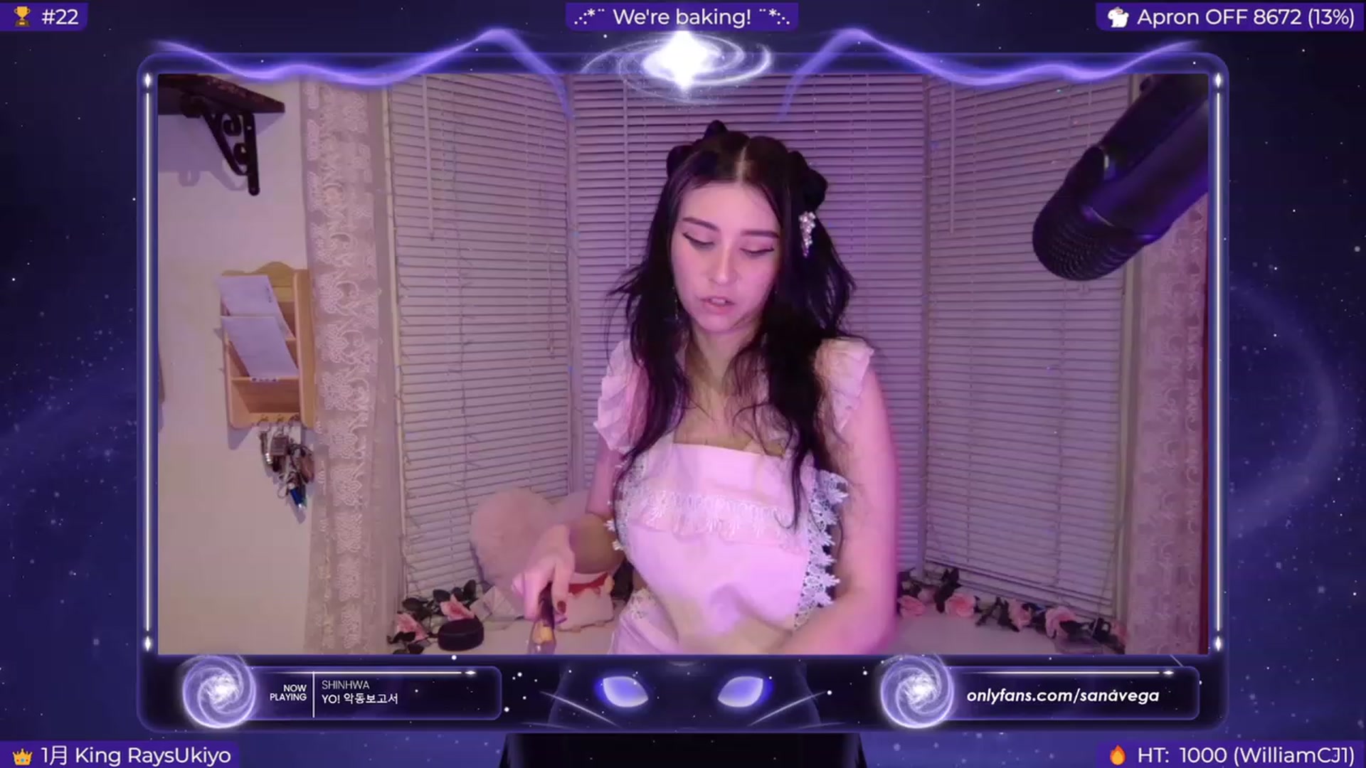 Gallery image thumbnail from EroUkiyo's myfreecams stream on, 01/03/2024, 07:34 image 2 of 20