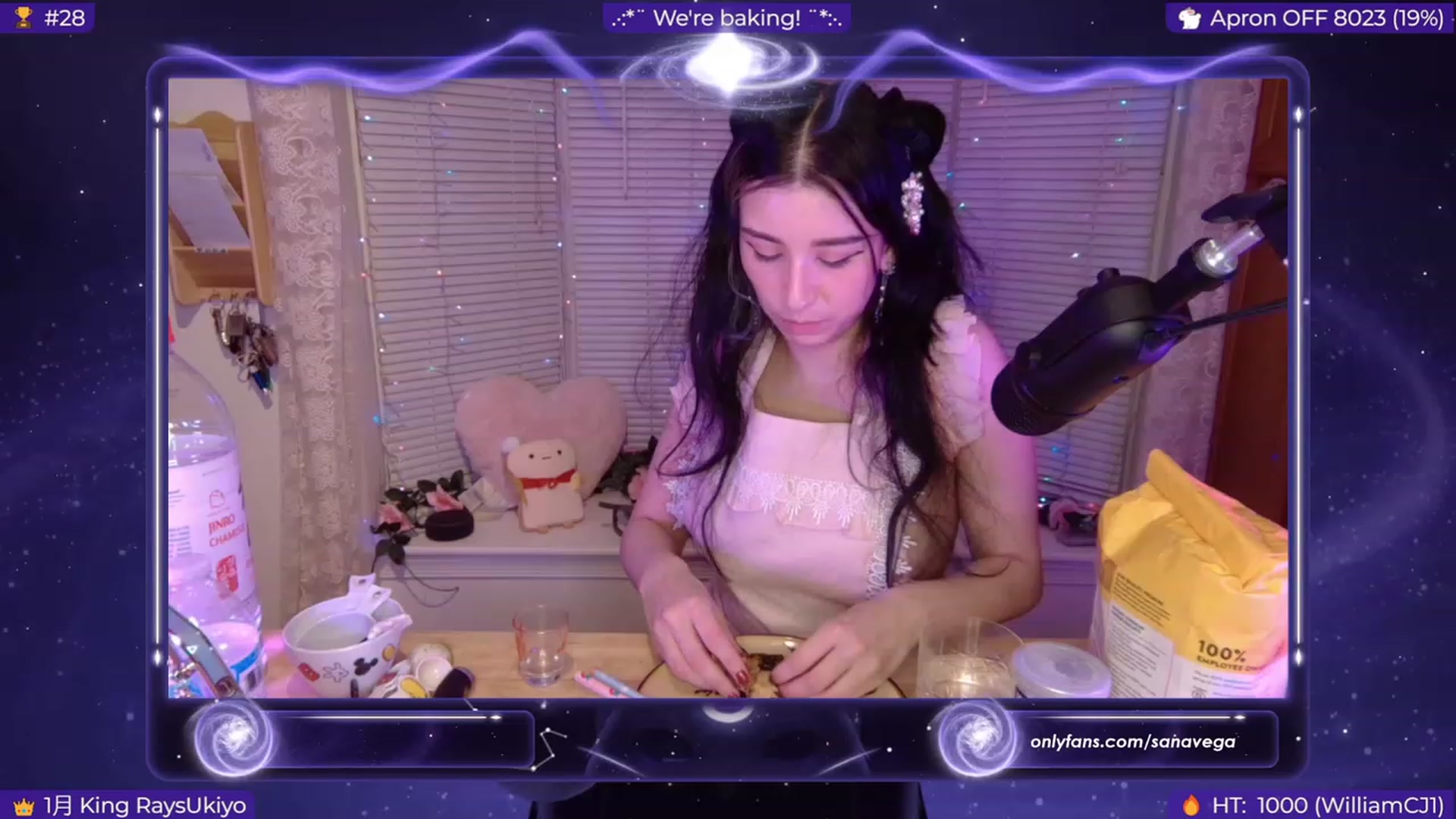Gallery image thumbnail from EroUkiyo's myfreecams stream on, 01/03/2024, 09:50 image 11 of 20