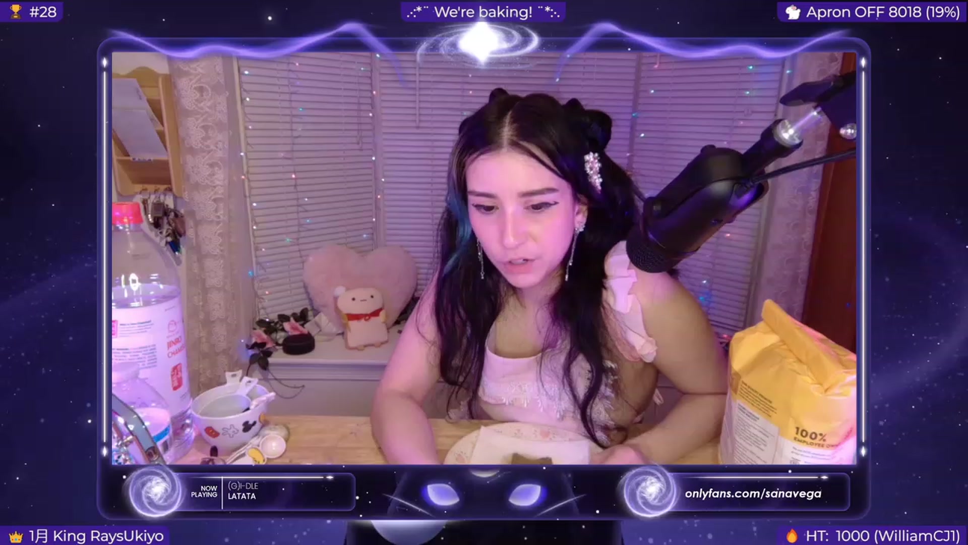 Gallery image thumbnail from EroUkiyo's myfreecams stream on, 01/03/2024, 09:50 image 16 of 20