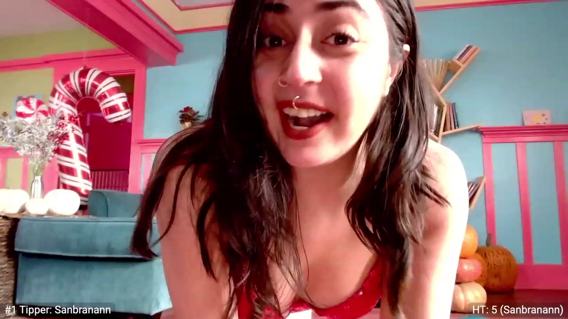Gallery image thumbnail from EroticEevee's myfreecams stream on, 12/12/2022, 18:51 image 17 of 20