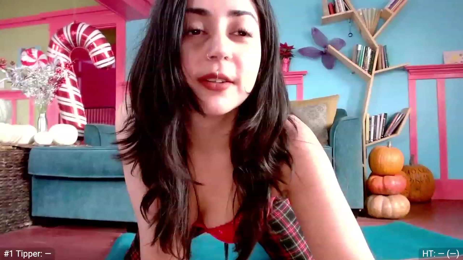 Gallery image thumbnail from EroticEevee's myfreecams stream on, 12/12/2022, 18:51 image 1 of 20