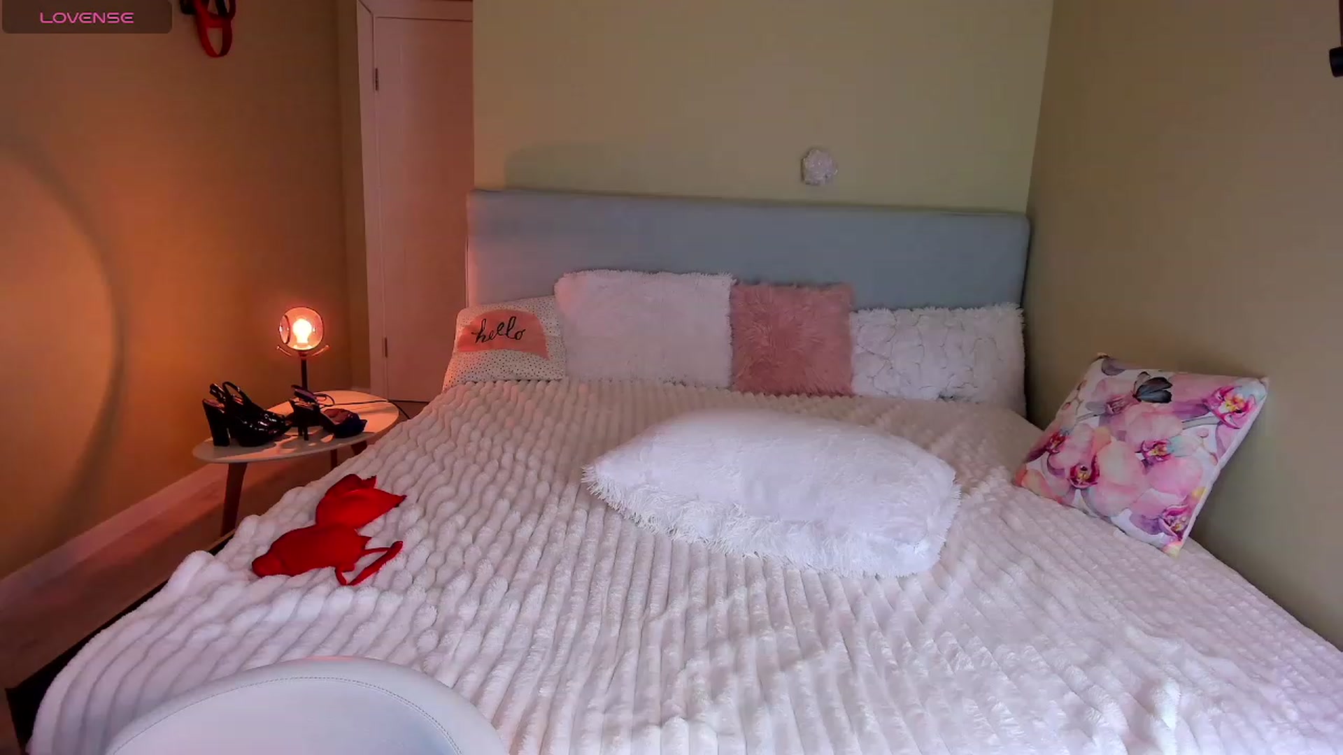 Gallery image thumbnail from EroticEllie's myfreecams stream on, 01/01/2024, 15:30 image 12 of 20
