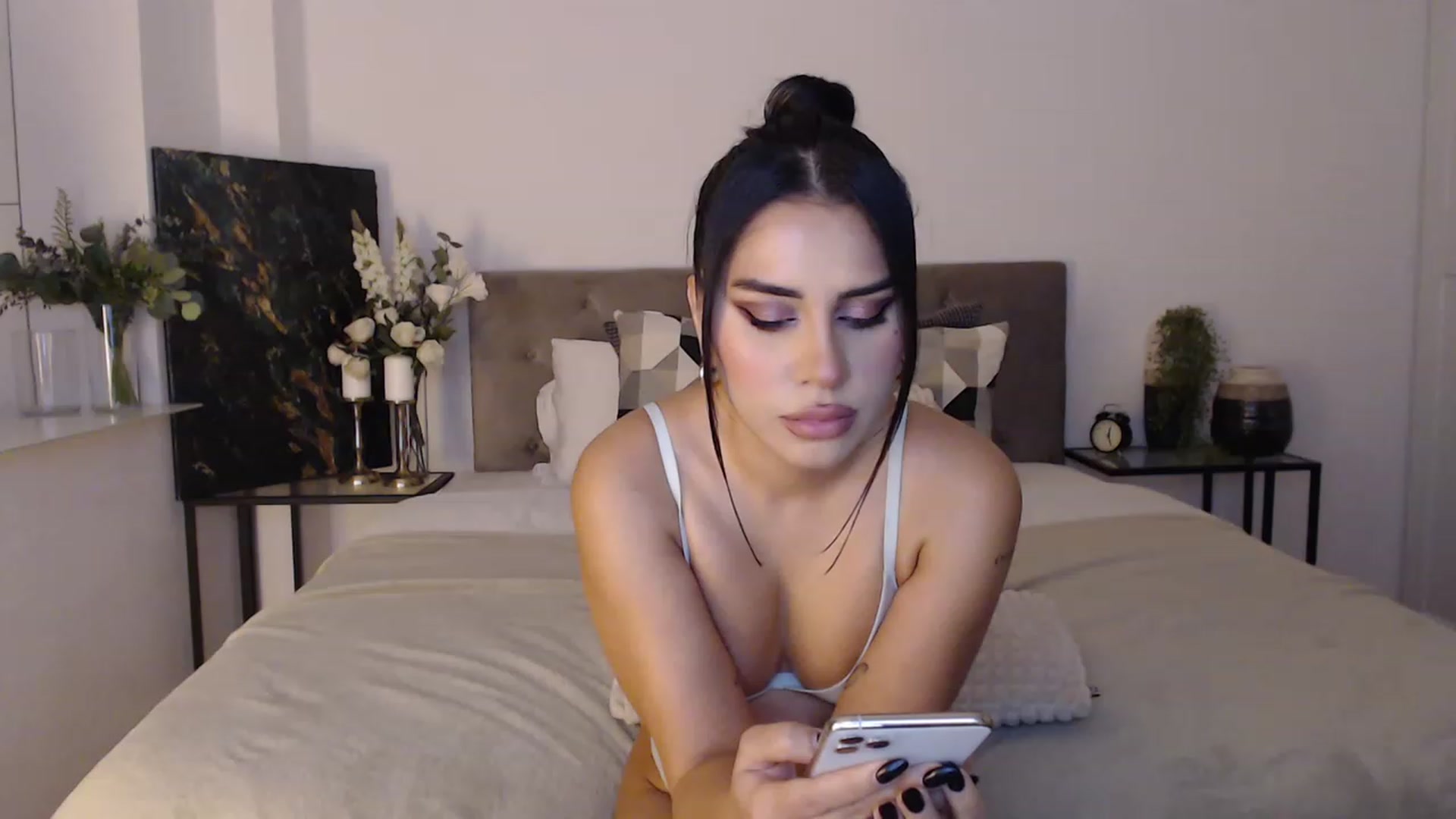 Gallery image thumbnail from EroticEve's myfreecams stream on, 12/05/2022, 10:23 image 16 of 20