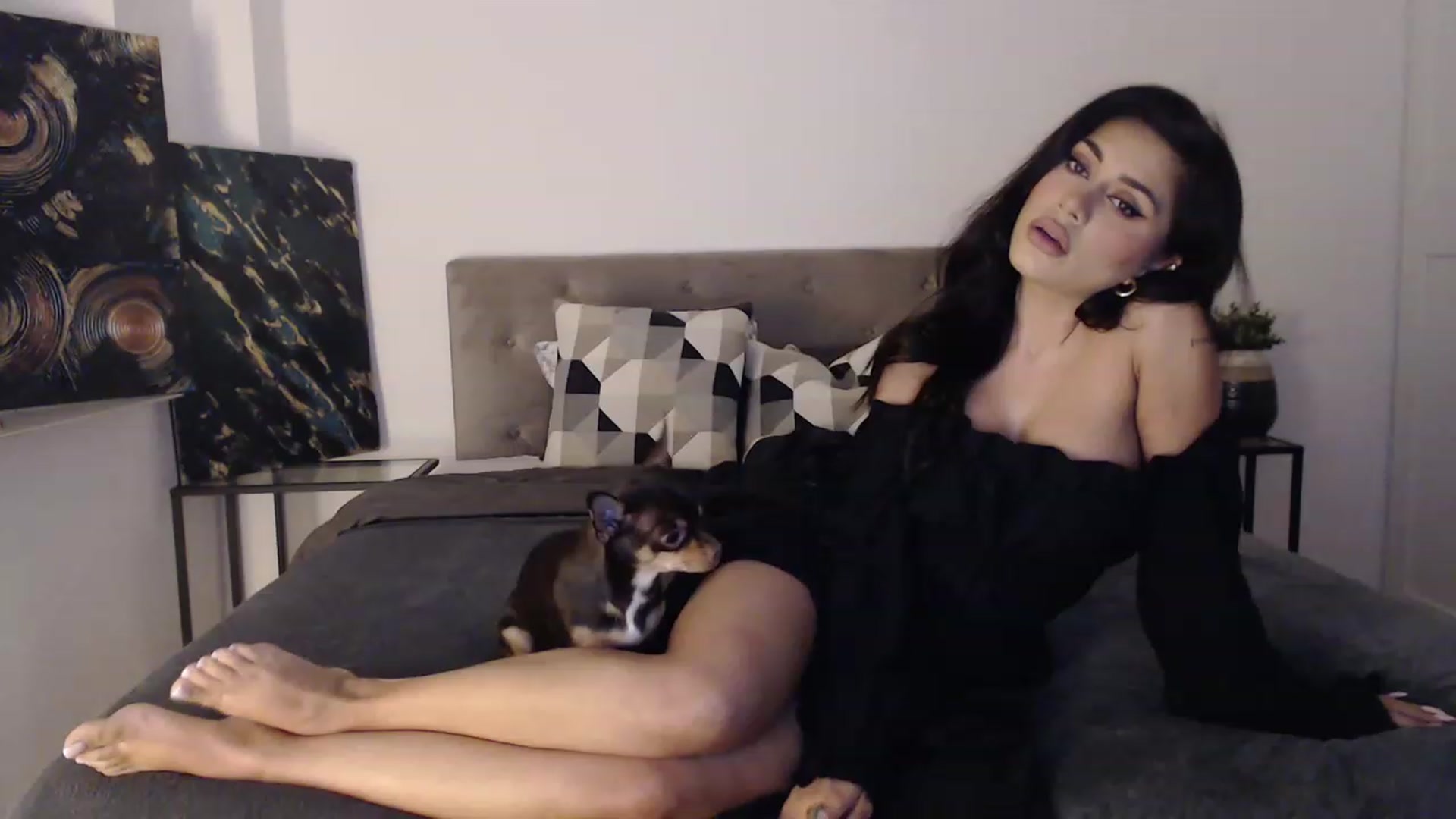 Gallery image thumbnail from EroticEve's myfreecams stream on, 05/18/2023, 12:40 image 6 of 20