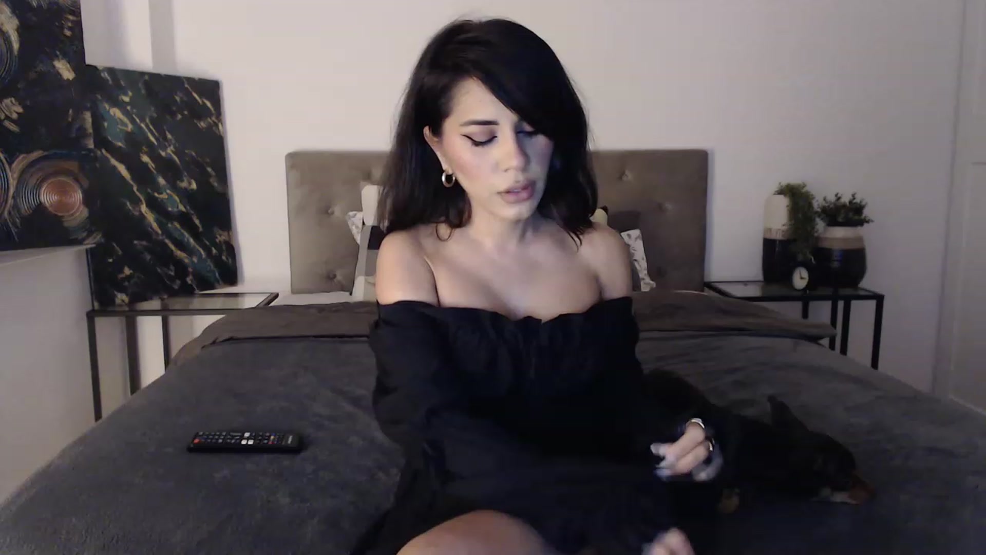 Gallery image thumbnail from EroticEve's myfreecams stream on, 05/18/2023, 12:40 image 9 of 20