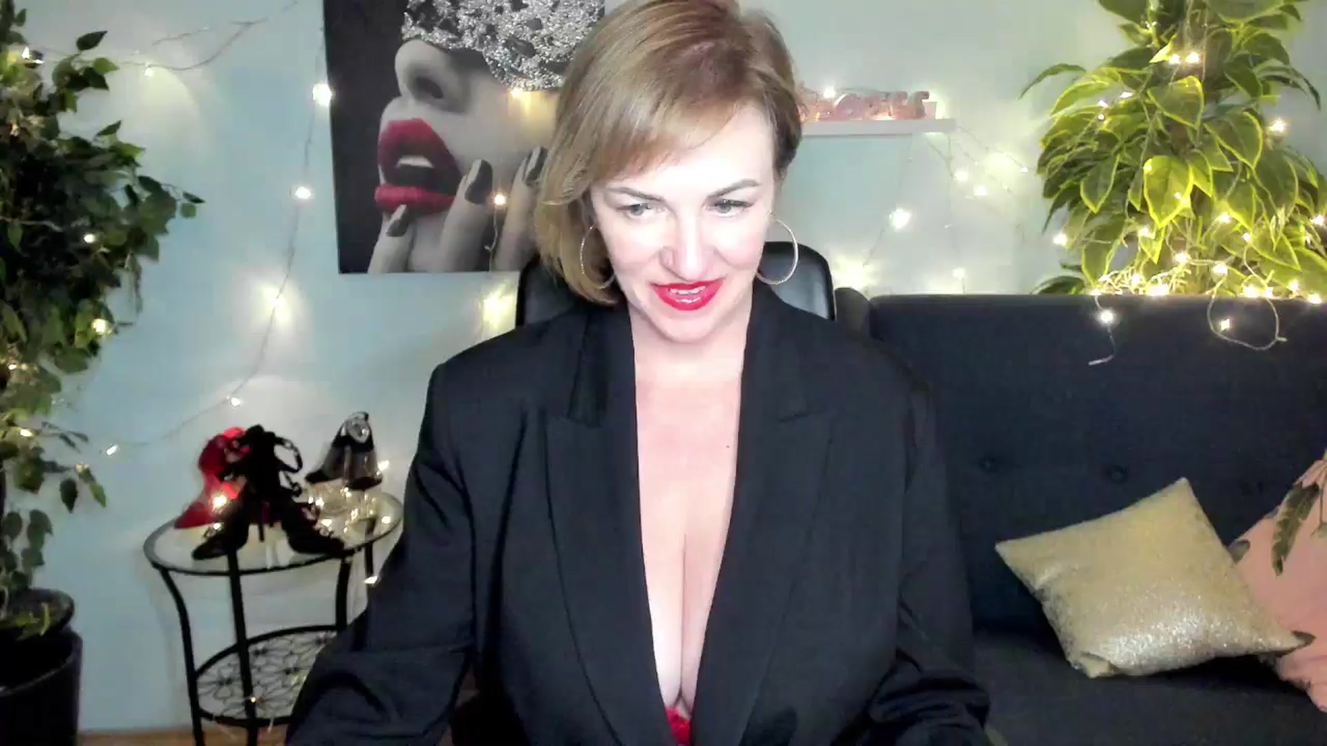 Gallery image thumbnail from EroticFELIZIA's myfreecams stream on, 06/02/2024, 18:44 image 17 of 20