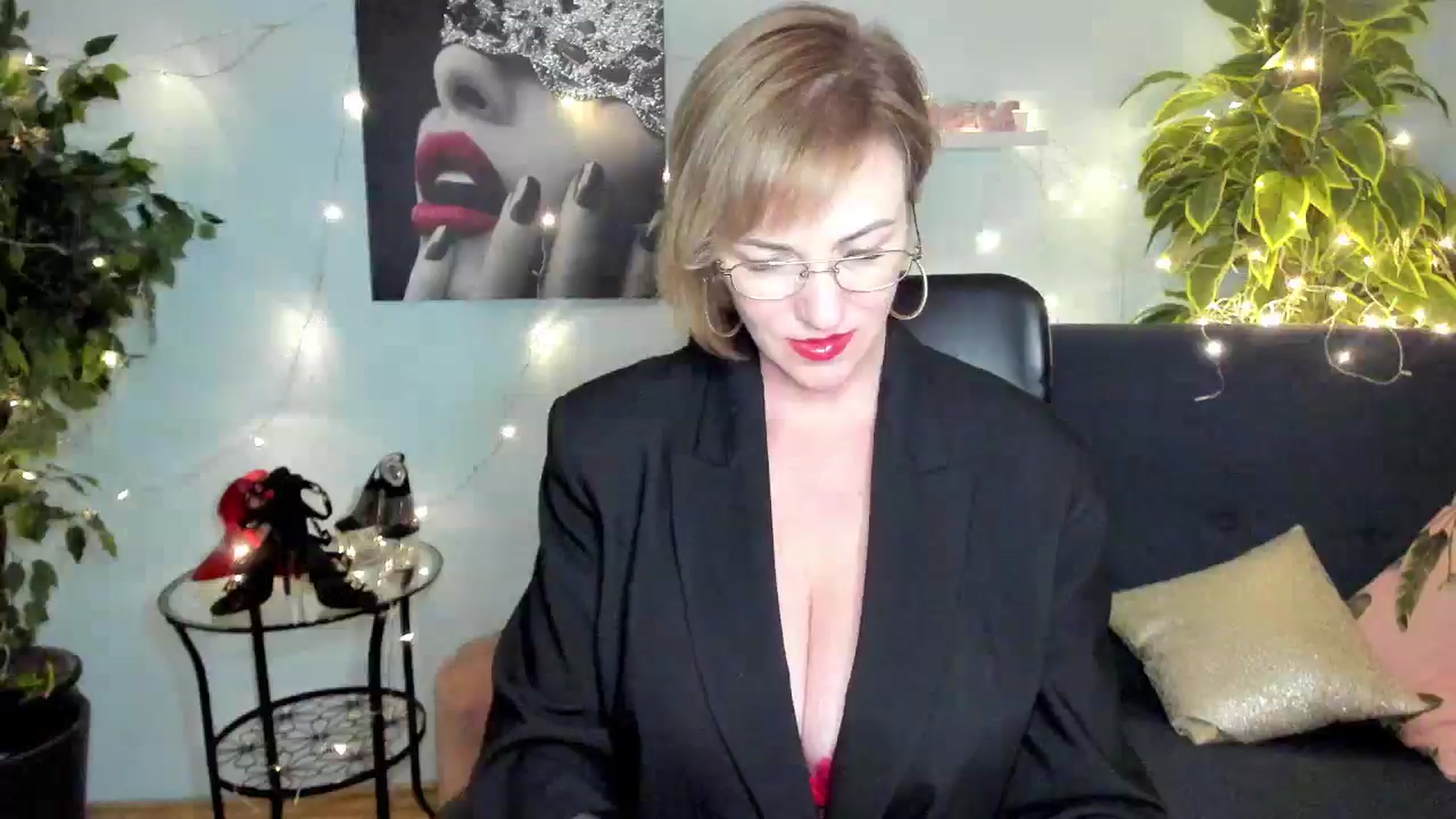 Gallery image thumbnail from EroticFELIZIA's myfreecams stream on, 06/02/2024, 18:44 image 5 of 20