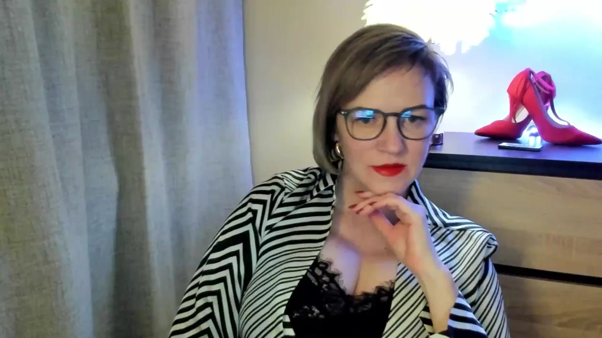 Gallery image thumbnail from EroticFELIZIA's myfreecams stream on, 10/19/2025, 16:47 image 1 of 20