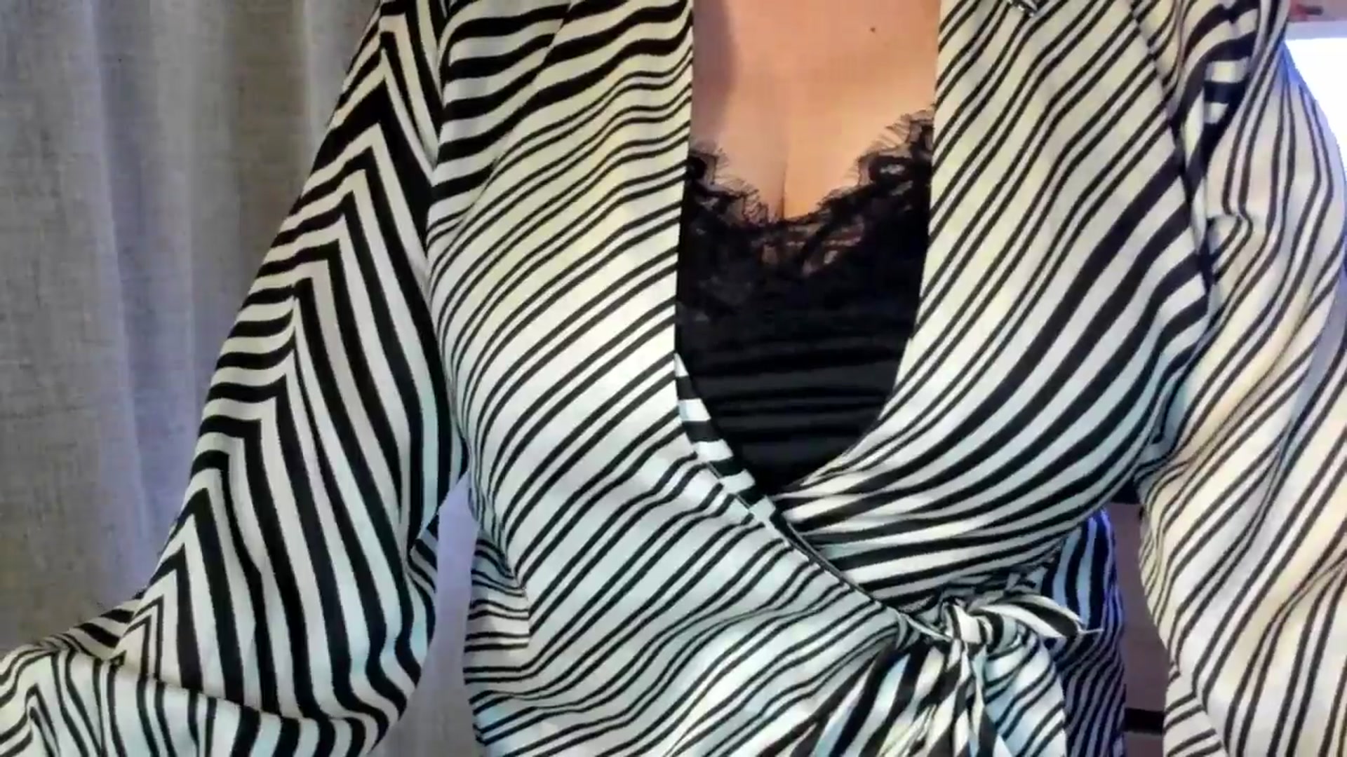 Gallery image thumbnail from EroticFELIZIA's myfreecams stream on, 10/19/2025, 16:47 image 19 of 20