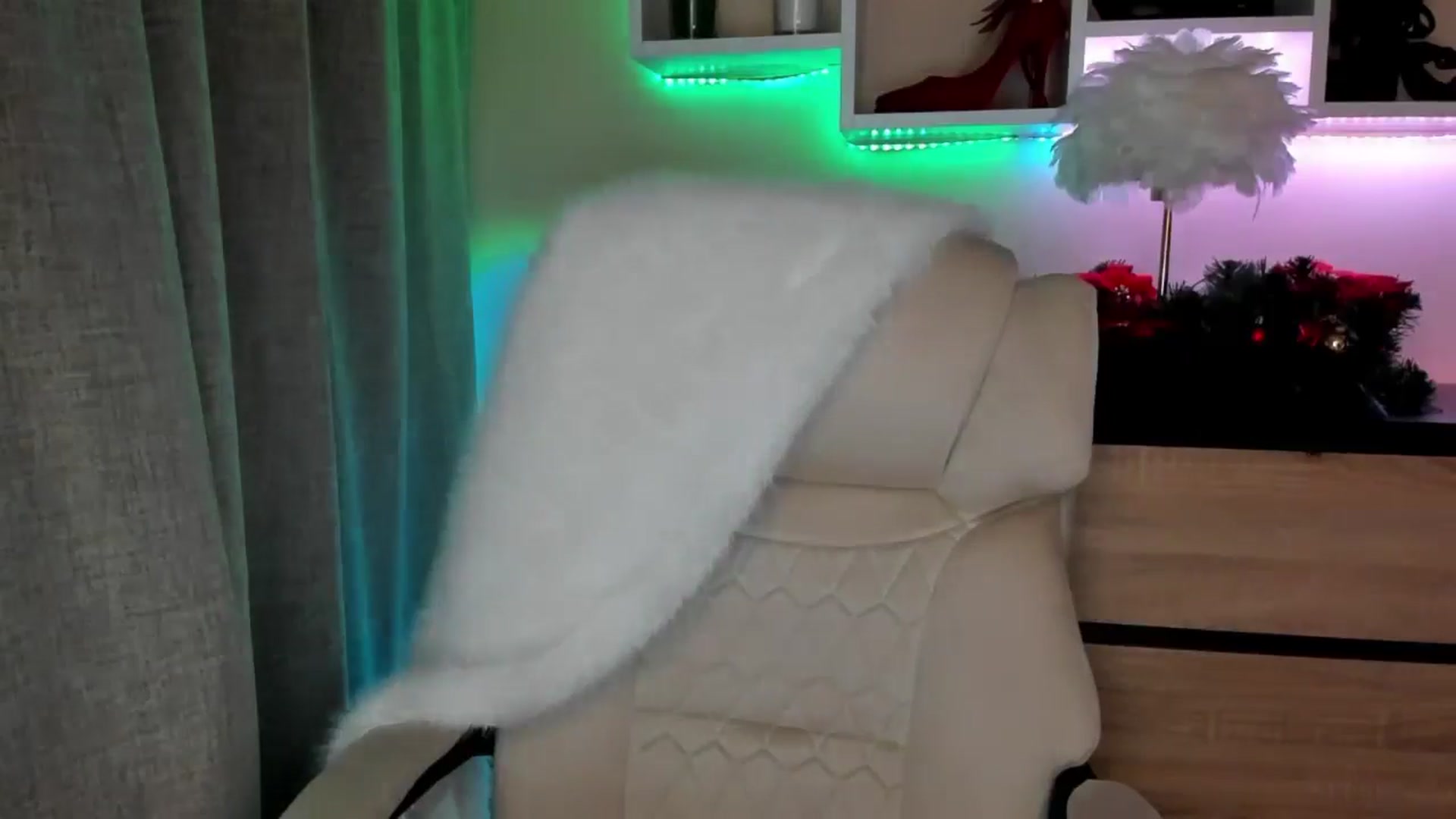 Gallery image thumbnail from EroticFELIZIA's myfreecams stream on, 12/23/2025, 14:51 image 18 of 20