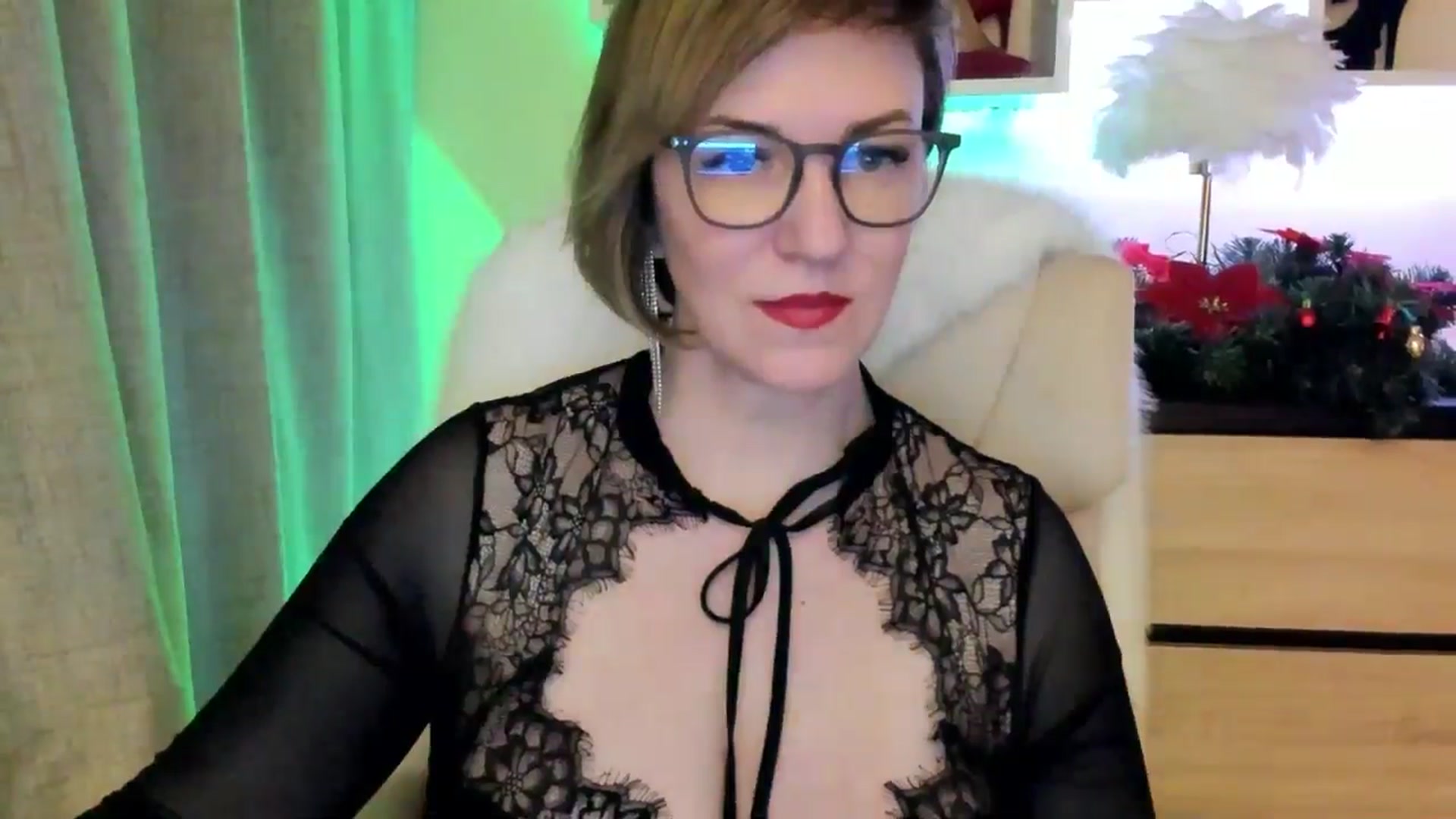 Gallery image thumbnail from EroticFELIZIA's myfreecams stream on, 12/31/2025, 14:17 image 15 of 20
