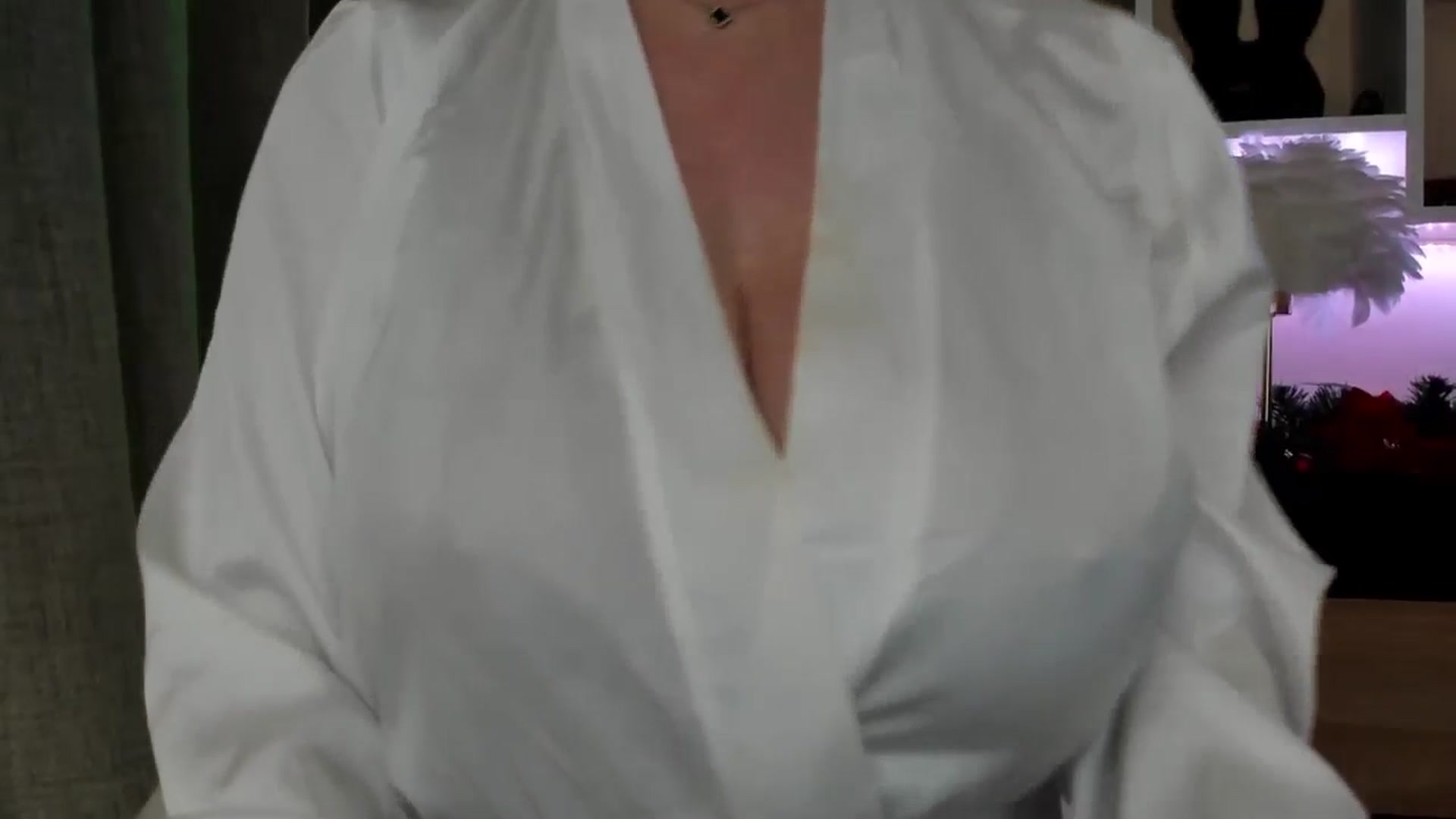 Gallery image thumbnail from EroticFELIZIA's myfreecams stream on, 01/01/2026, 15:46 image 18 of 20