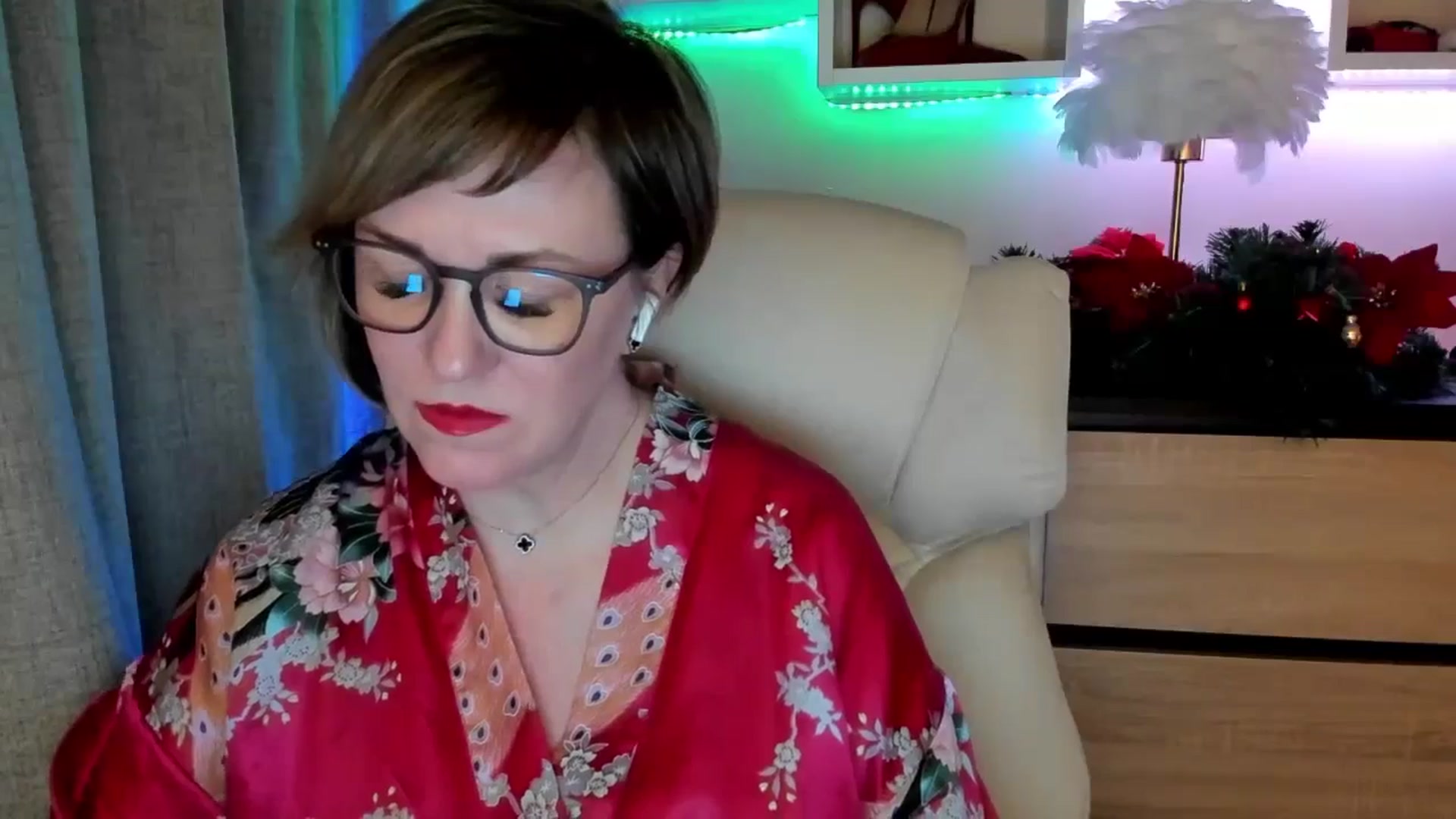 Gallery image thumbnail from EroticFELIZIA's myfreecams stream on, 01/11/2026, 19:07 image 10 of 20