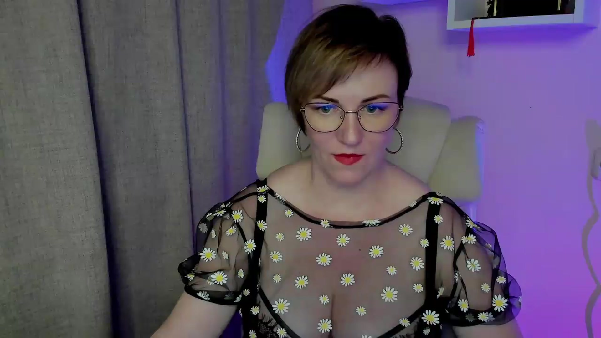Gallery image thumbnail from EroticFELIZIA's myfreecams stream on, 06/07/2026, 10:22 image 9 of 20