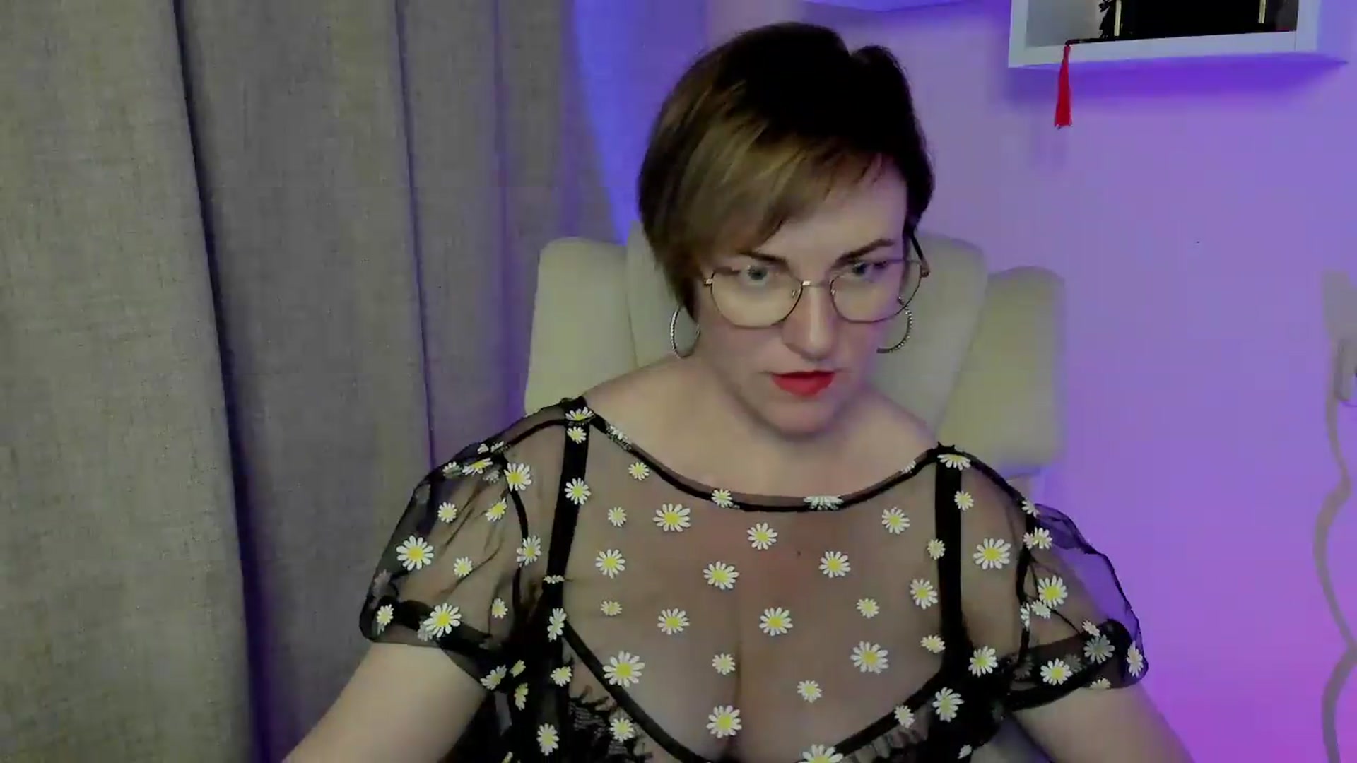 Gallery image thumbnail from EroticFELIZIA's myfreecams stream on, 06/07/2026, 10:22 image 4 of 20