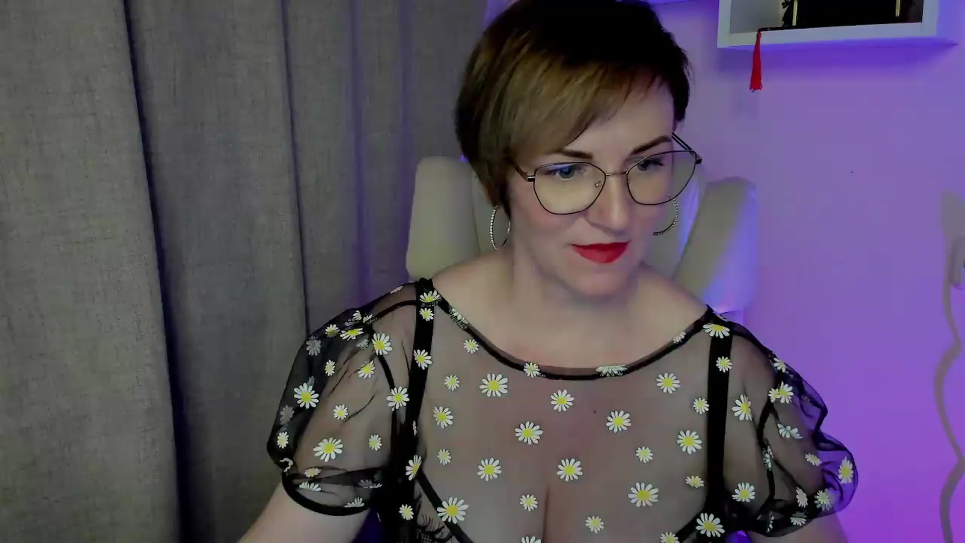 Gallery image thumbnail from EroticFELIZIA's myfreecams stream on, 06/07/2026, 10:22 image 18 of 20