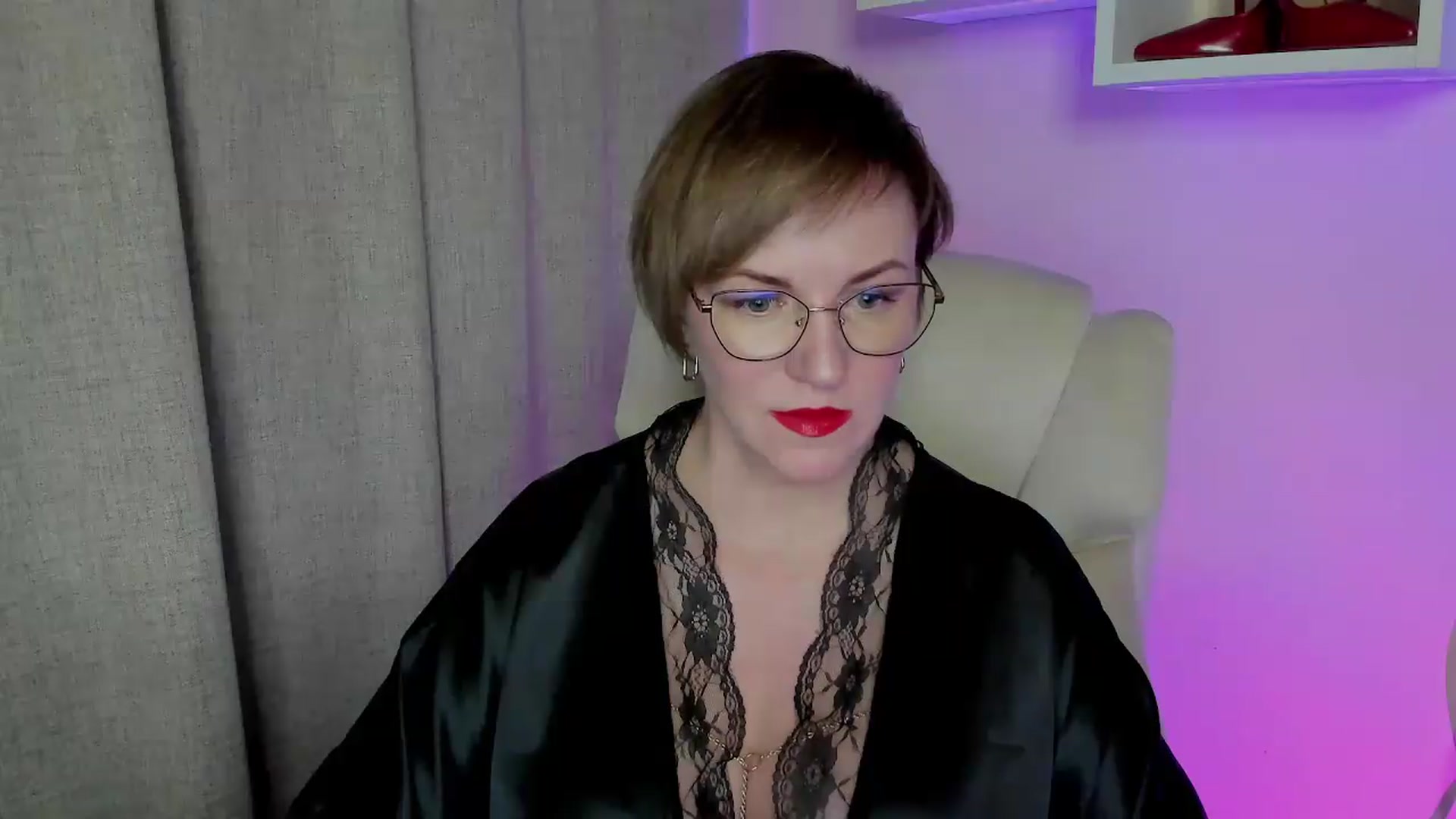 Gallery image thumbnail from EroticFELIZIA's myfreecams stream on, 06/14/2026, 09:57 image 11 of 20