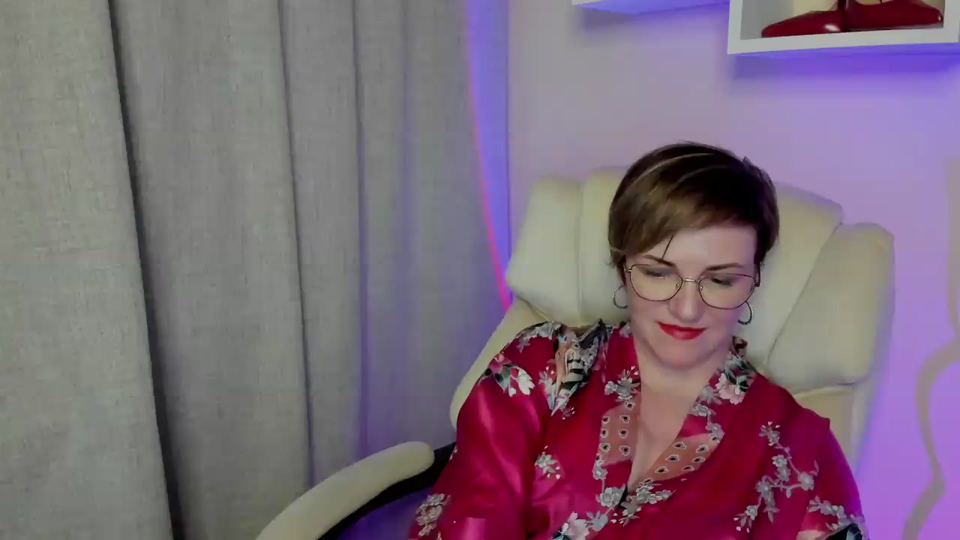 Gallery image thumbnail from EroticFELIZIA's myfreecams stream on, 06/19/2026, 09:39 image 1 of 20
